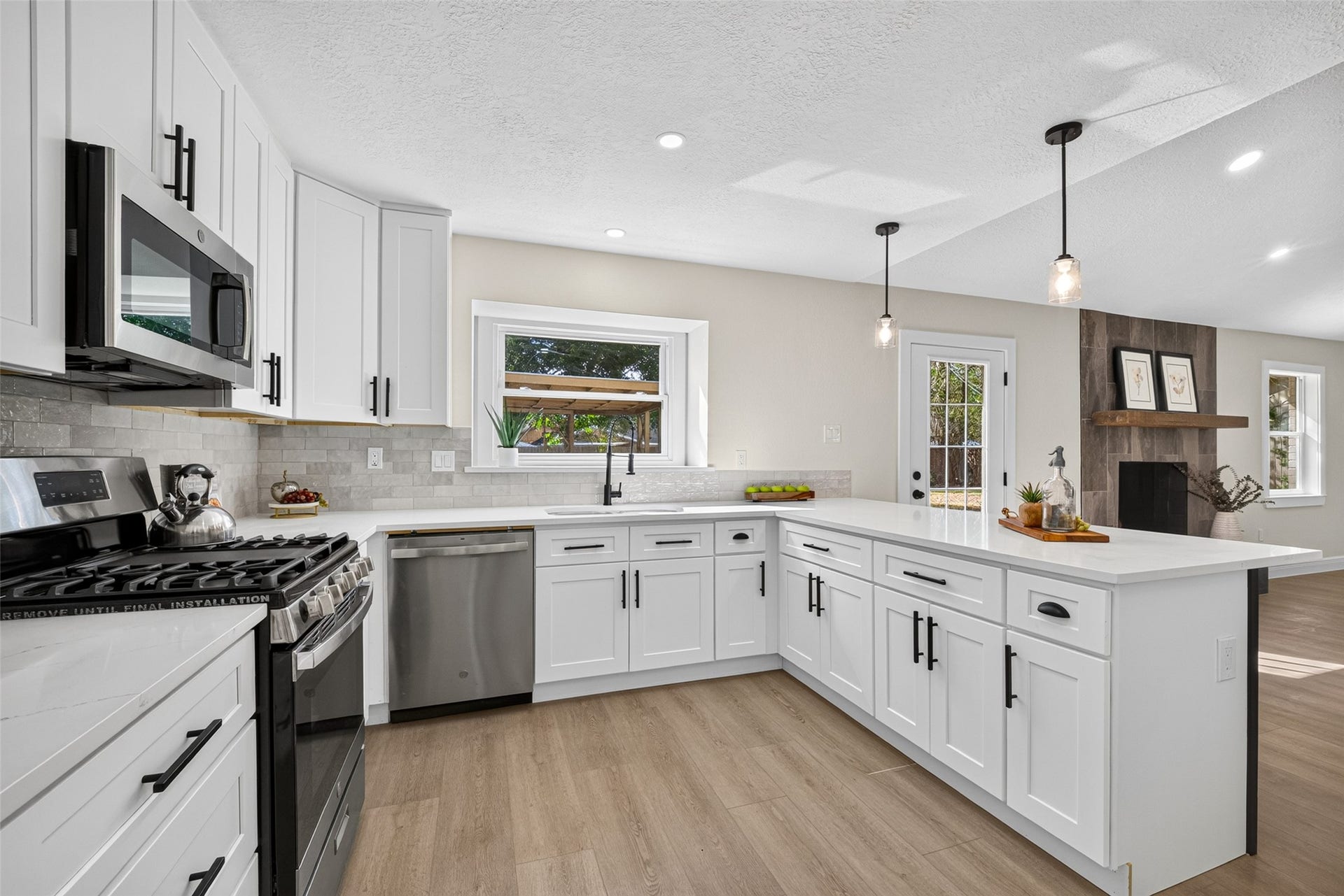 903 Chetwood Circle, League City, TX 77573 903 Chetwood Circle, League City, TX 77573
