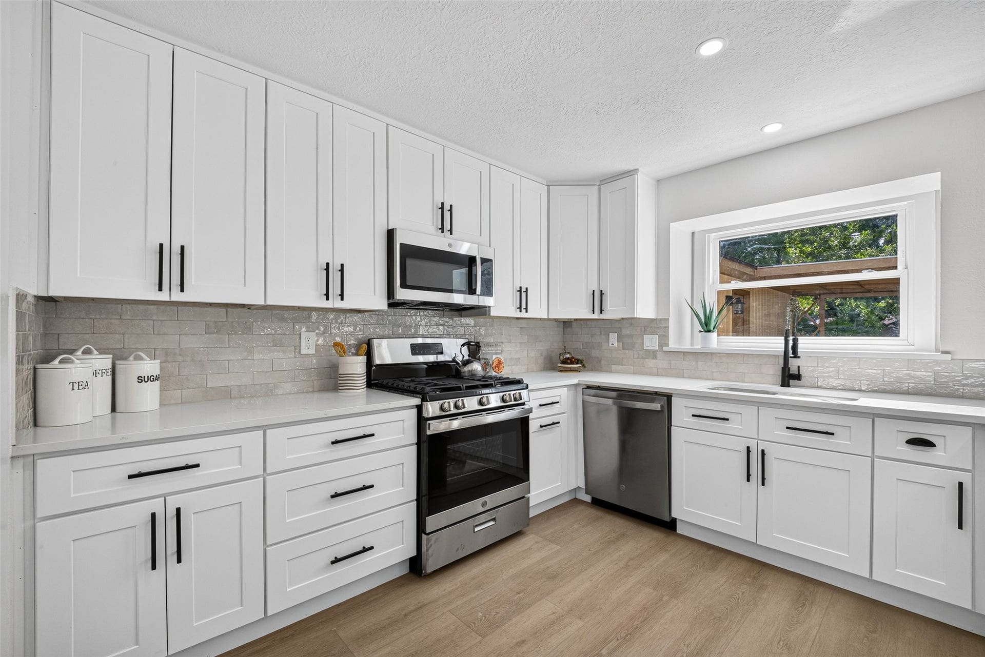 903 Chetwood Circle, League City, TX 77573 903 Chetwood Circle, League City, TX 77573