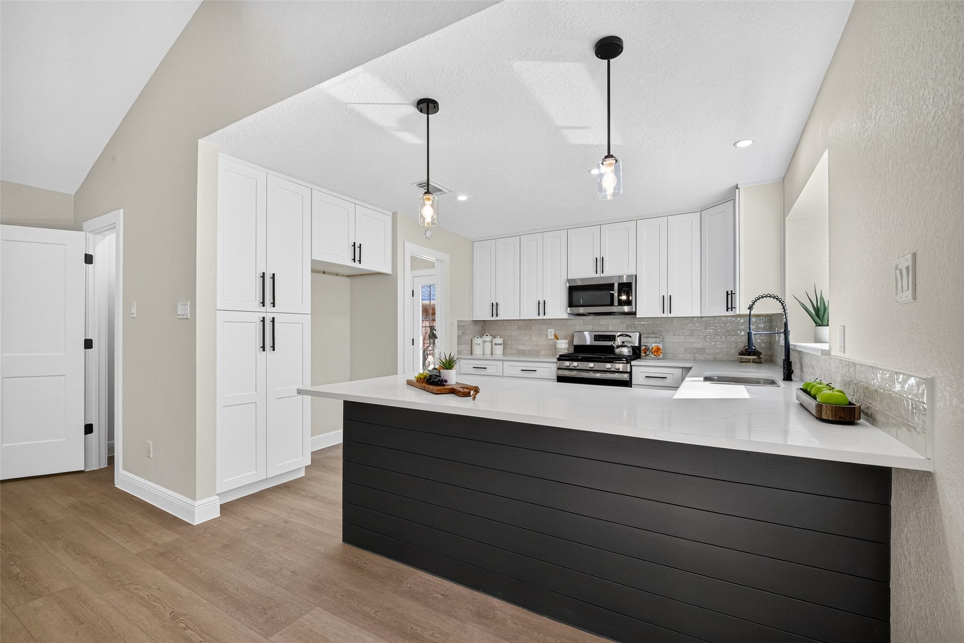 903 Chetwood Circle, League City, TX 77573 903 Chetwood Circle, League City, TX 77573