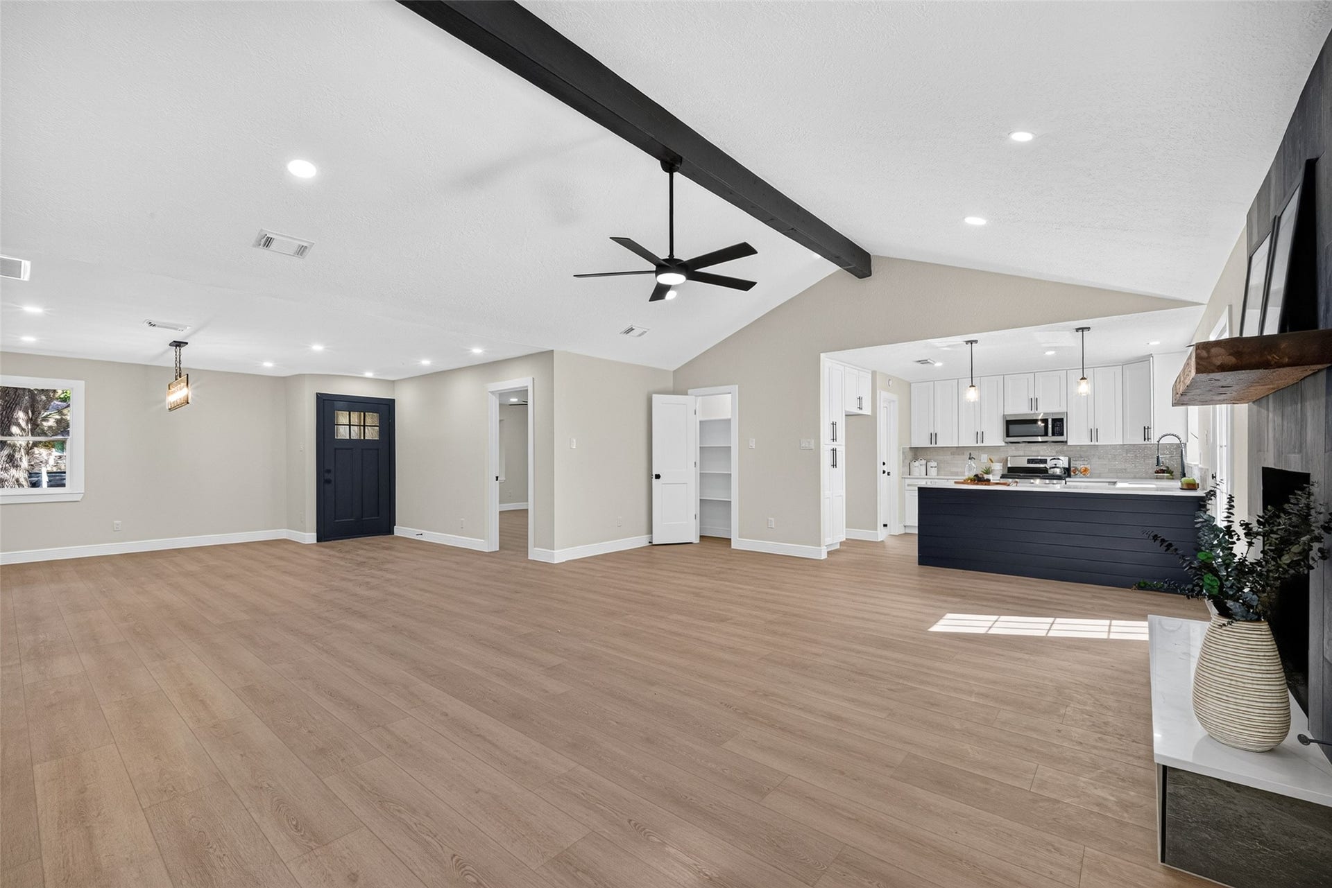 903 Chetwood Circle, League City, TX 77573 903 Chetwood Circle, League City, TX 77573