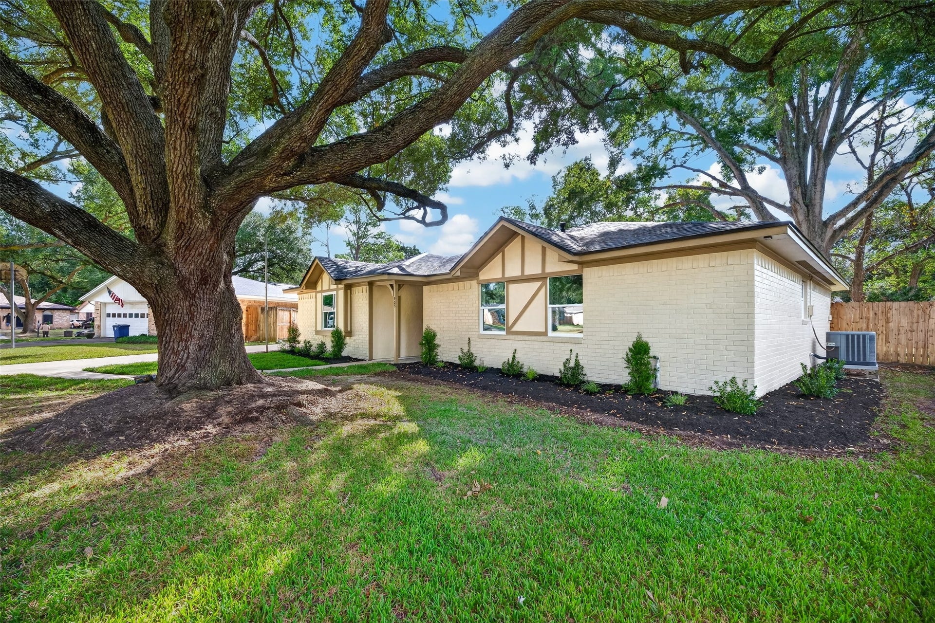 903 Chetwood Circle, League City, TX 77573 903 Chetwood Circle, League City, TX 77573