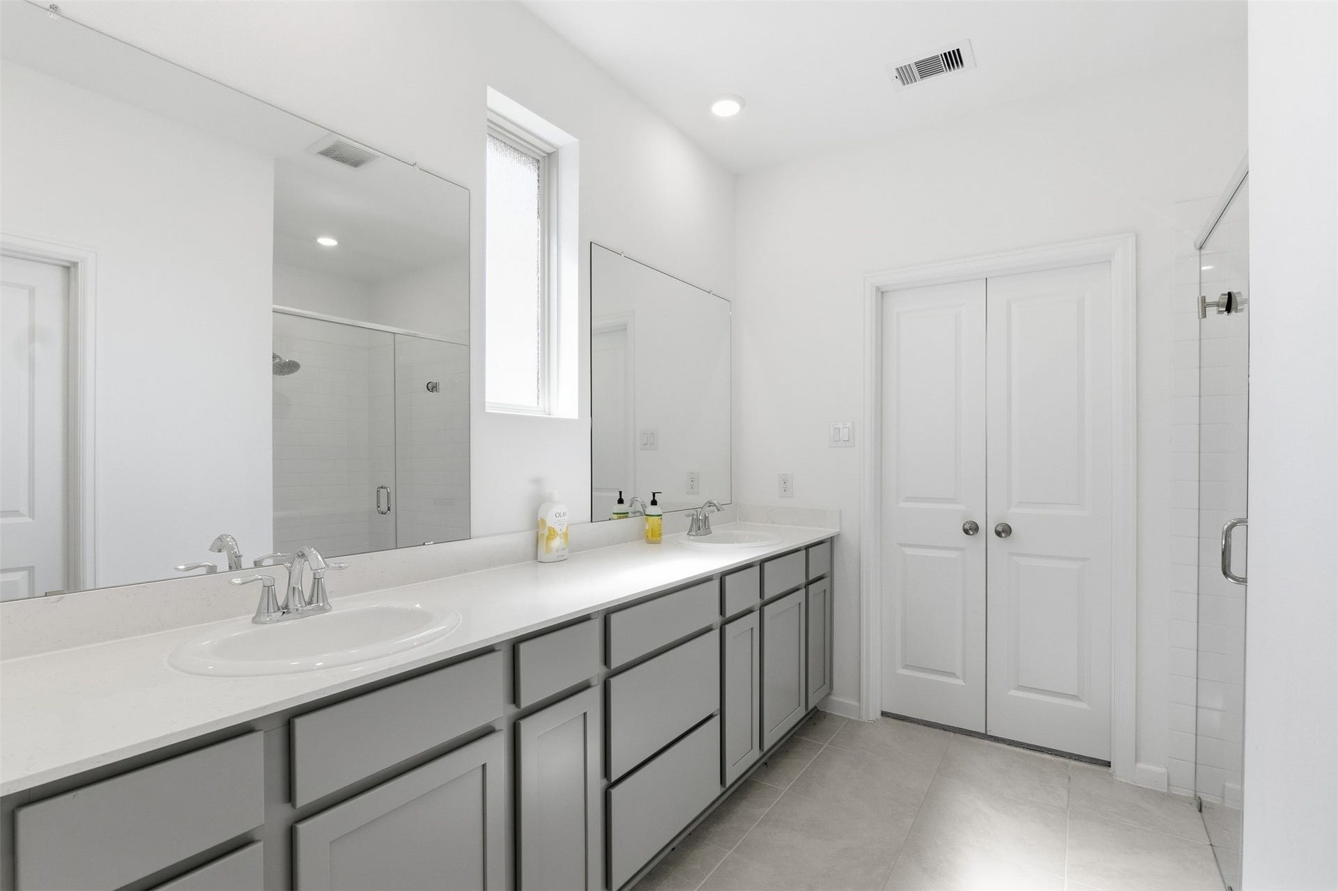 4511 Aspen Colony Lane, Baytown, TX 77521 Primary Bath