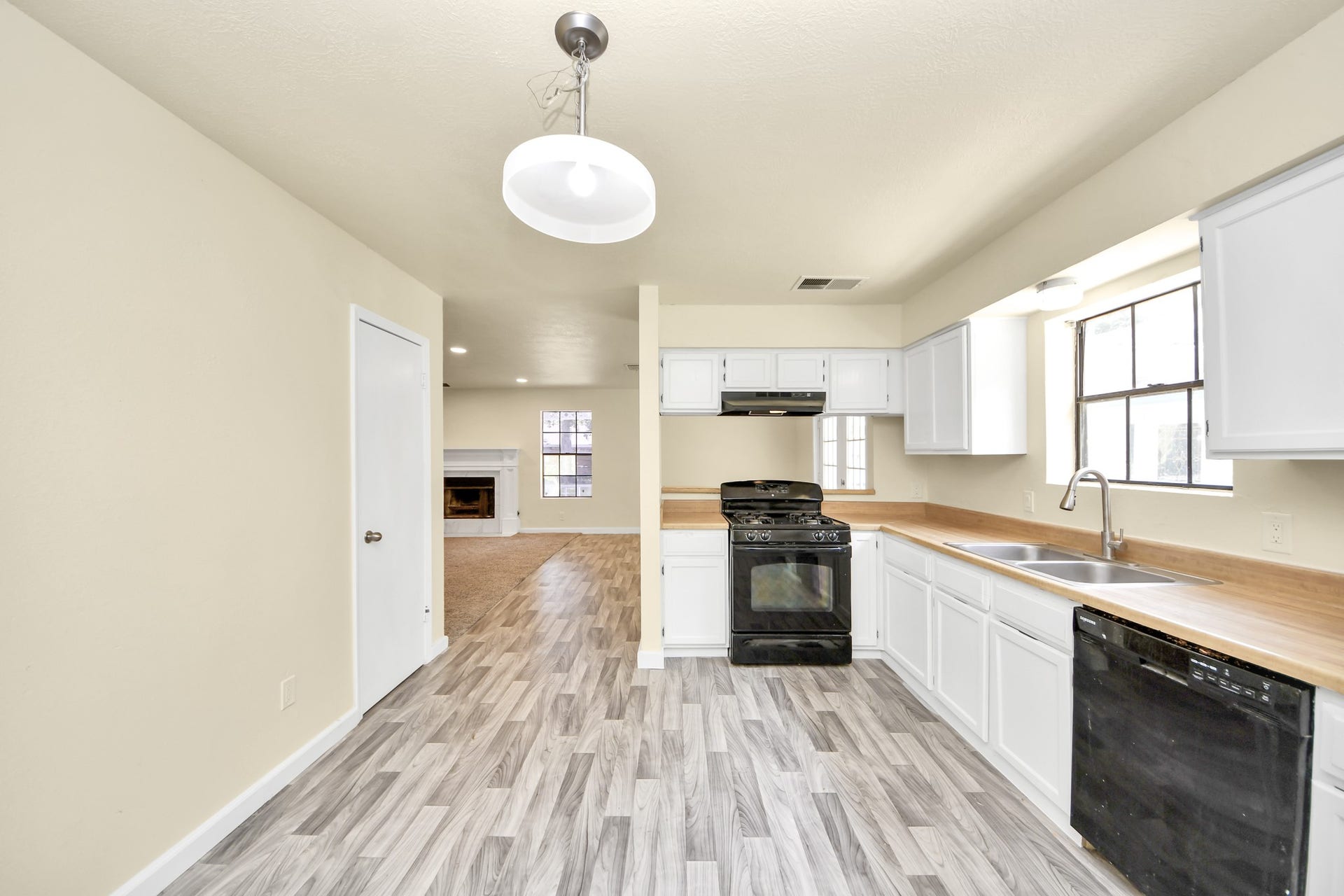 1111 Avenue J Avenue, South Houston, TX 77587 1111 Avenue J Avenue, South Houston, TX 77587
