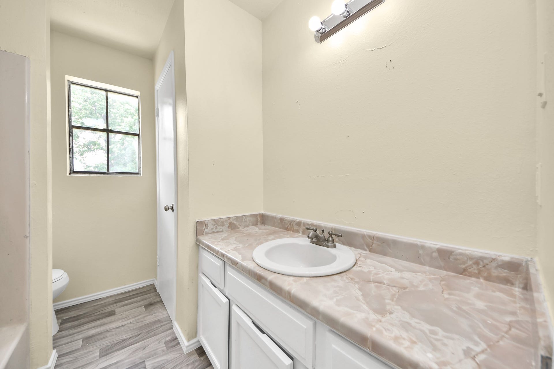 1111 Avenue J Avenue, South Houston, TX 77587 1111 Avenue J Avenue, South Houston, TX 77587