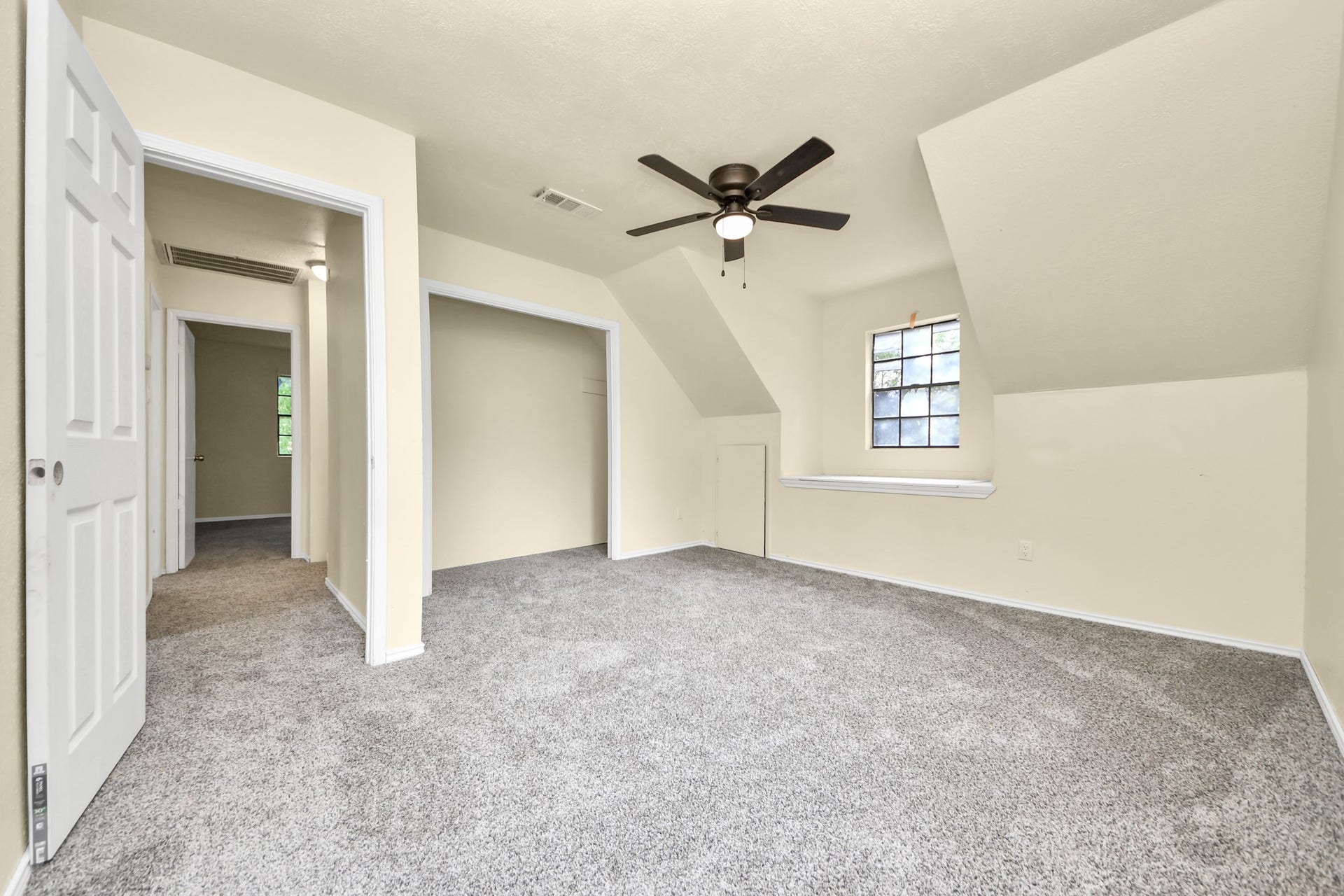 1111 Avenue J Avenue, South Houston, TX 77587 1111 Avenue J Avenue, South Houston, TX 77587