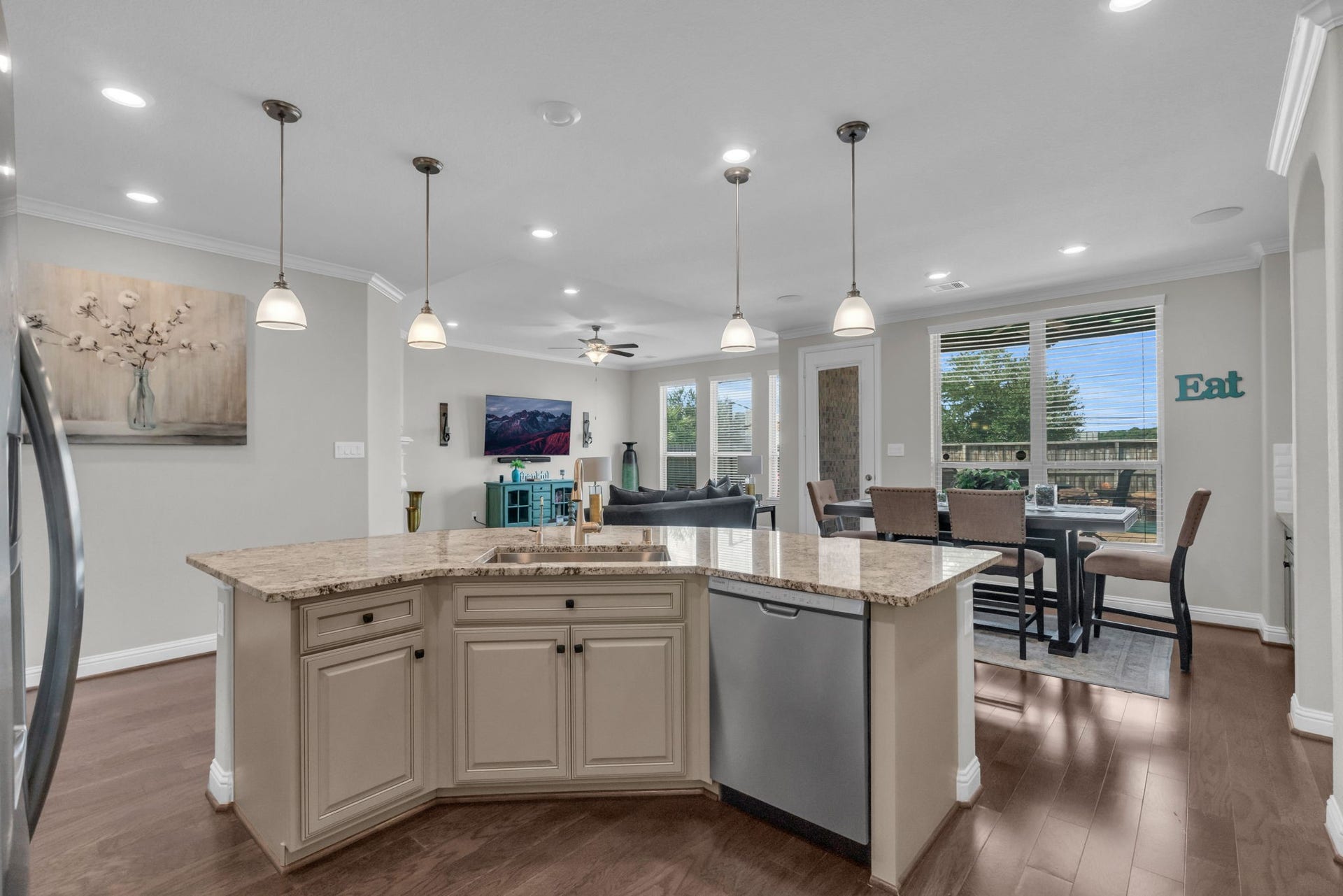 Massive center island with breakfast bar seating.