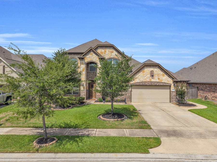 Property photo for 15706 Ponderosa Bend Drive, Cypress, TX