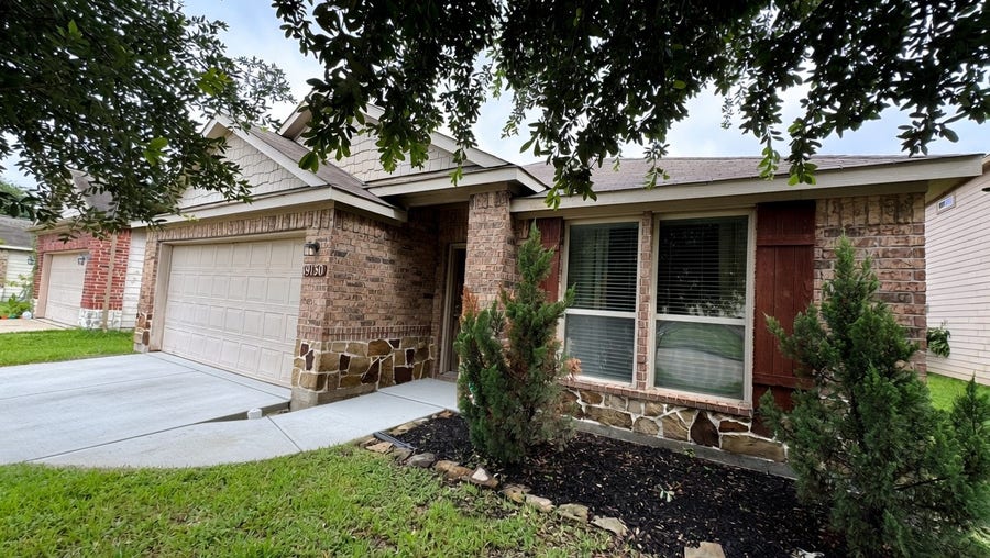 Property photo for 19130 Golden Wave Drive, Katy, TX