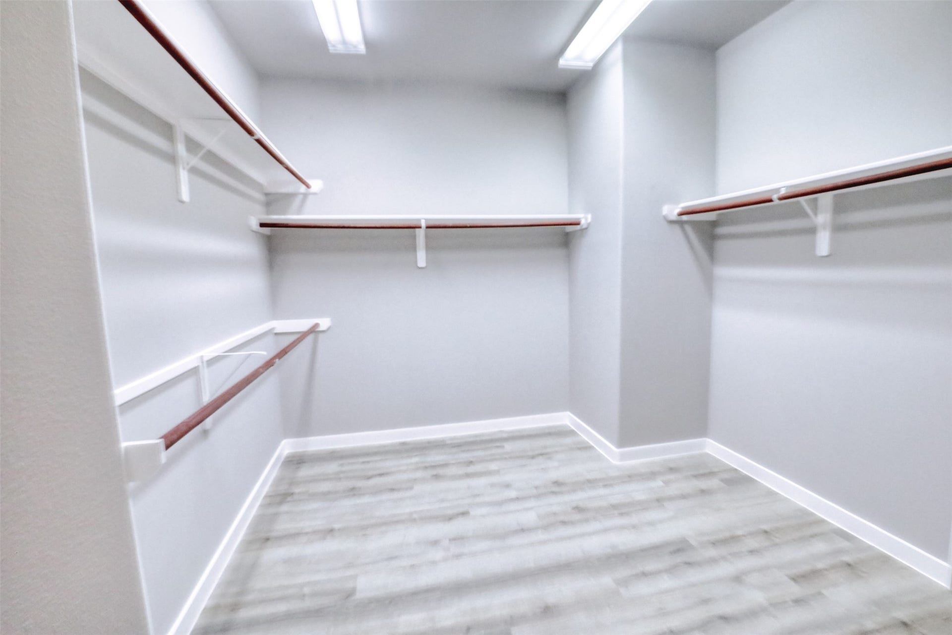 2003 Broken Branch Court, Katy, TX 77494 Mega Sized master closet