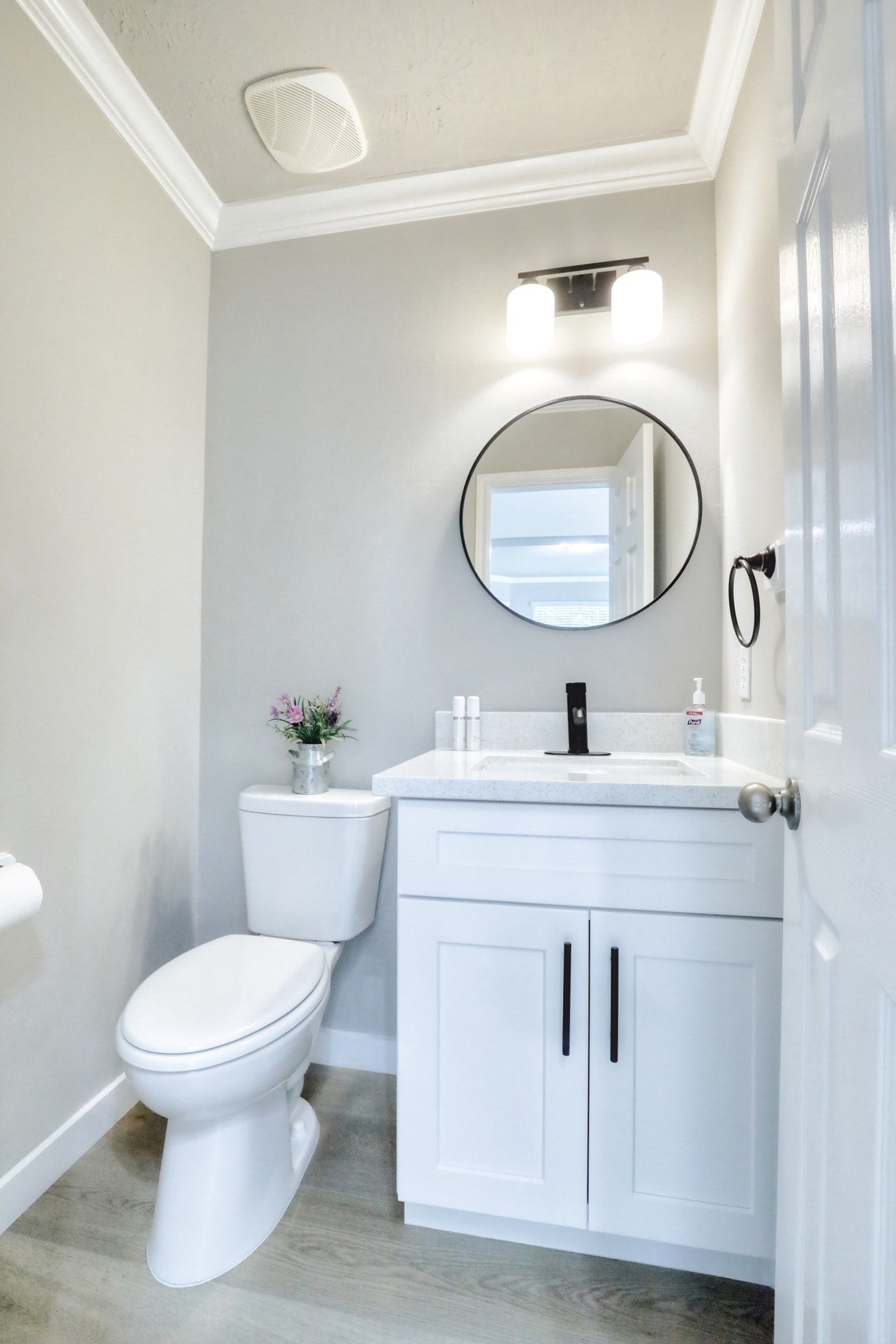 2003 Broken Branch Court, Katy, TX 77494 Powder Room with new vanities