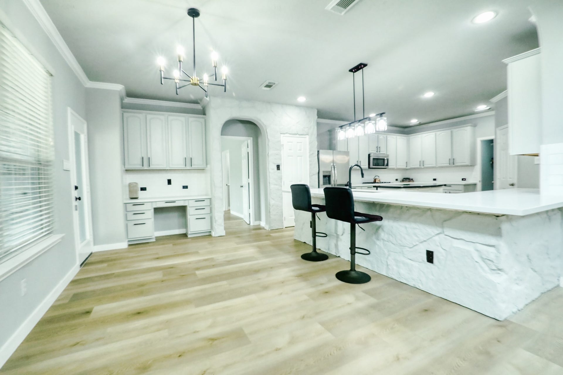 2003 Broken Branch Court, Katy, TX 77494 Gourmet Kitchen with new Quartz countertops and Bar Island area