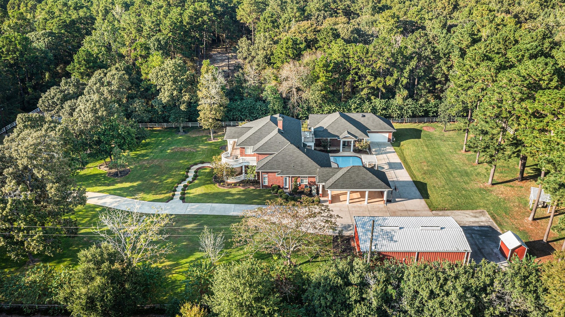28126 Indigo Lake Court, Magnolia, TX 77355 This one-of-a-kind property definitely has it all!