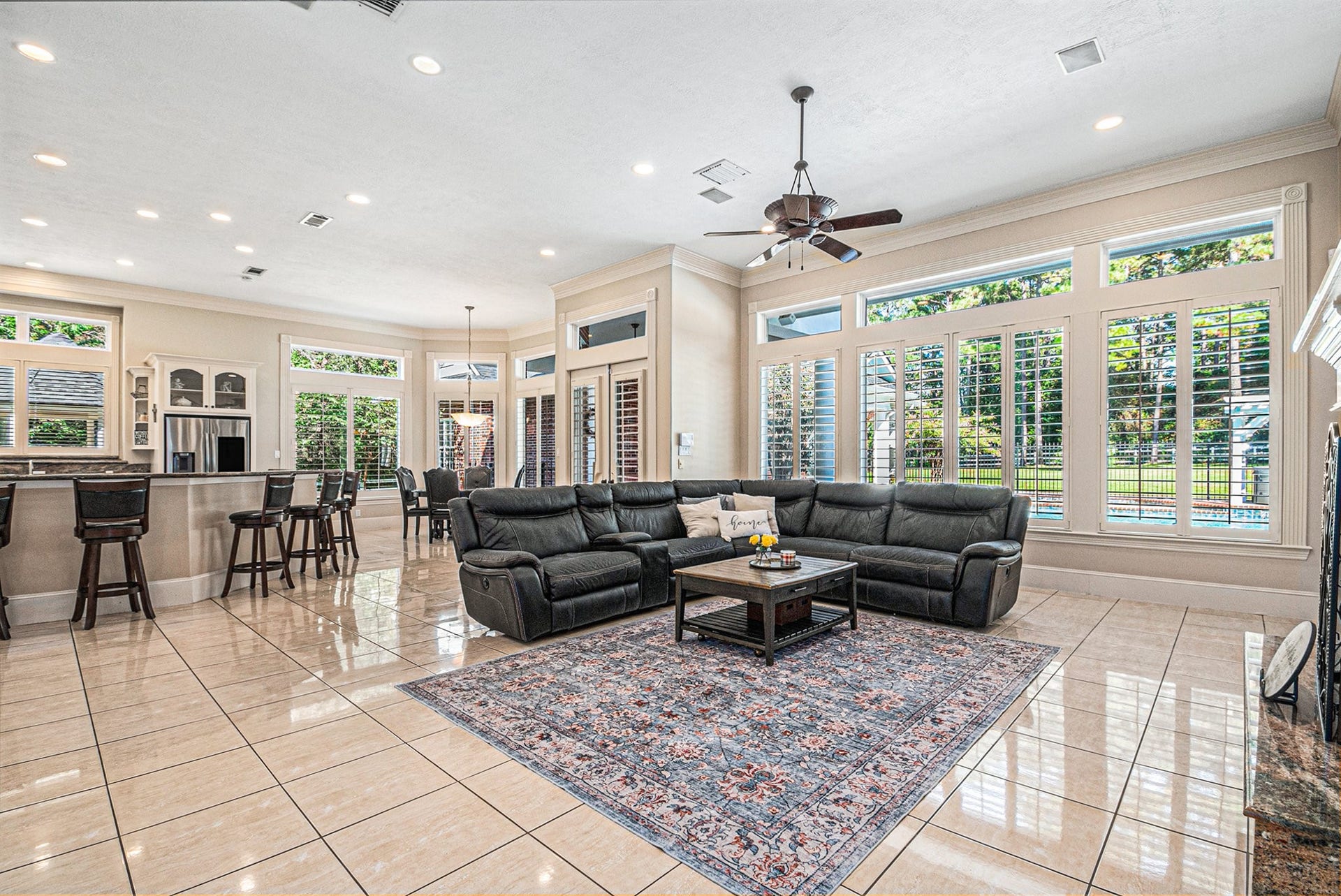 28126 Indigo Lake Court, Magnolia, TX 77355 The living room seamlessly flows into the kitchen!