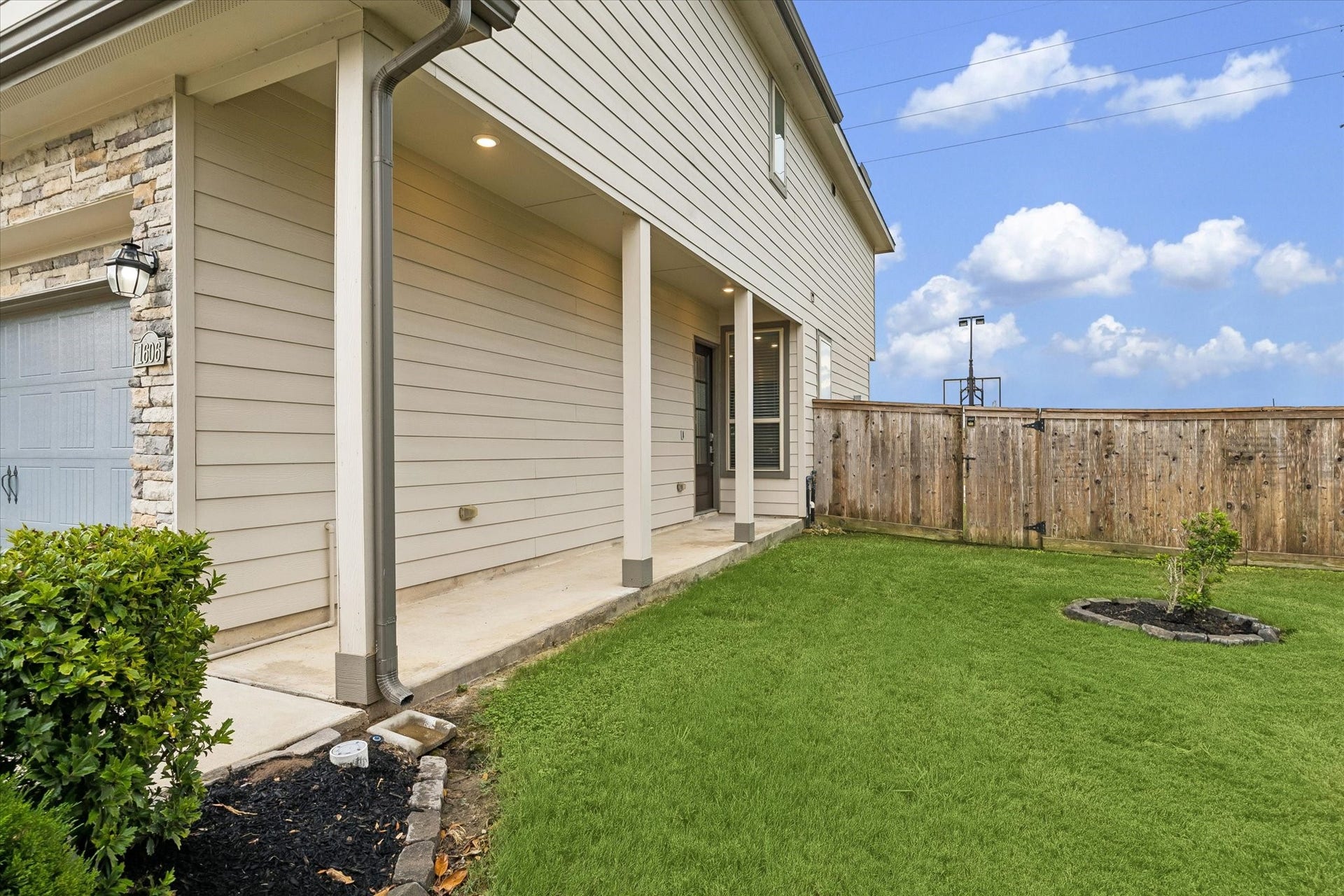 1606 Ryon Falls Drive, Richmond, TX 77469 1606 Ryon Falls Drive, Richmond, TX 77469