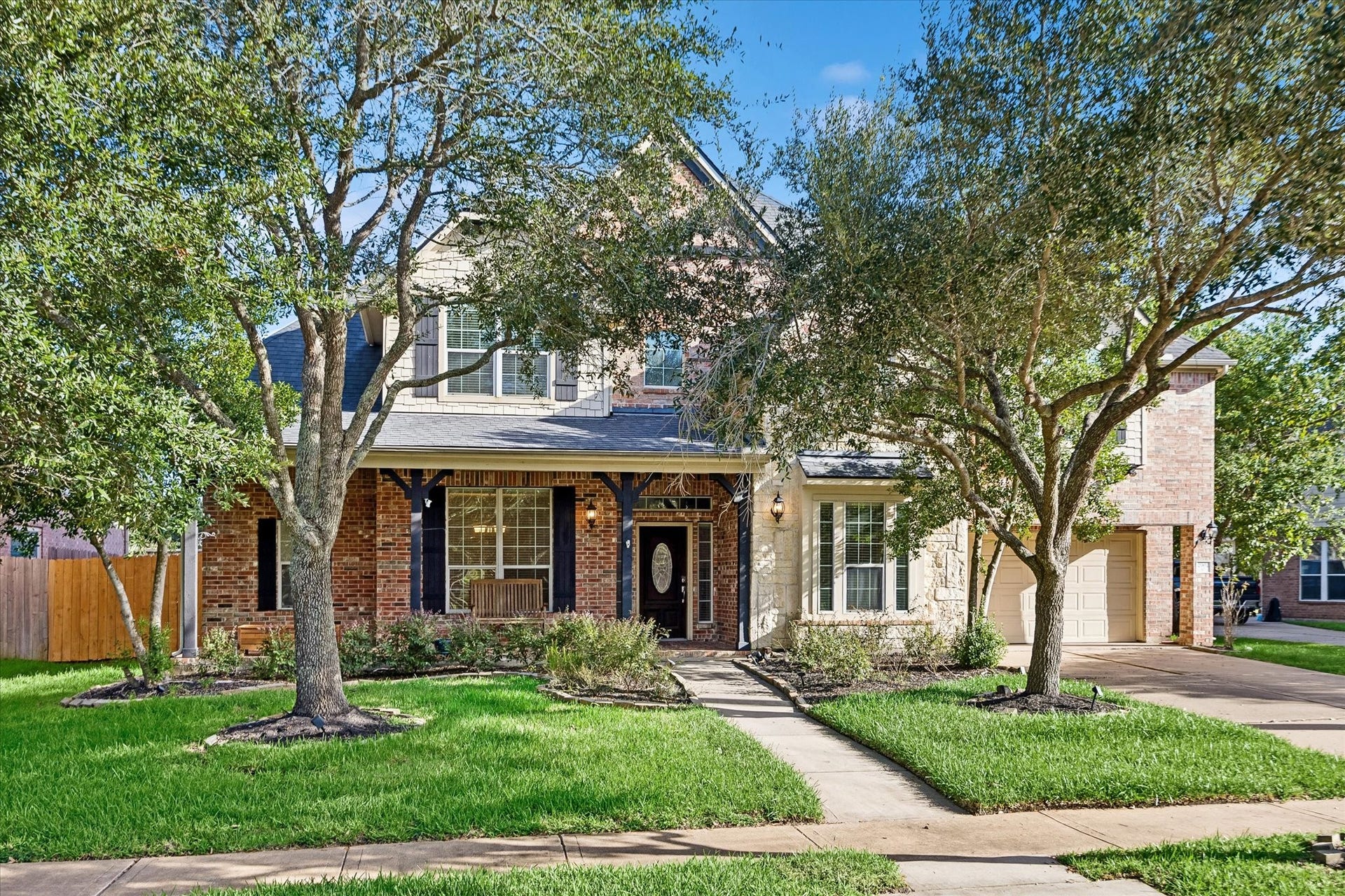 2902 Grand Mesa Pass, Missouri City, TX 77459 This one brings together the space, updates & Sienna lifestyle youve been looking for. With 4 bedrooms, 3 1/2 baths, a study, formal dining, game room & an open island kitchen & family room, there is plenty of room to live, gather & unwind. Fresh interior paint, professionally resurfaced wood flooring & renovated baths add a polished touch throughout. Outside, the covered summer kitchen, professional landscaping & full sprinkler system make the yard just as enjoyable as the home.