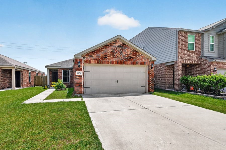 Property photo for 6150 El Oro Drive, Houston, TX