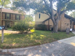 Property photo for 19 Rocky Lane, Houston, TX