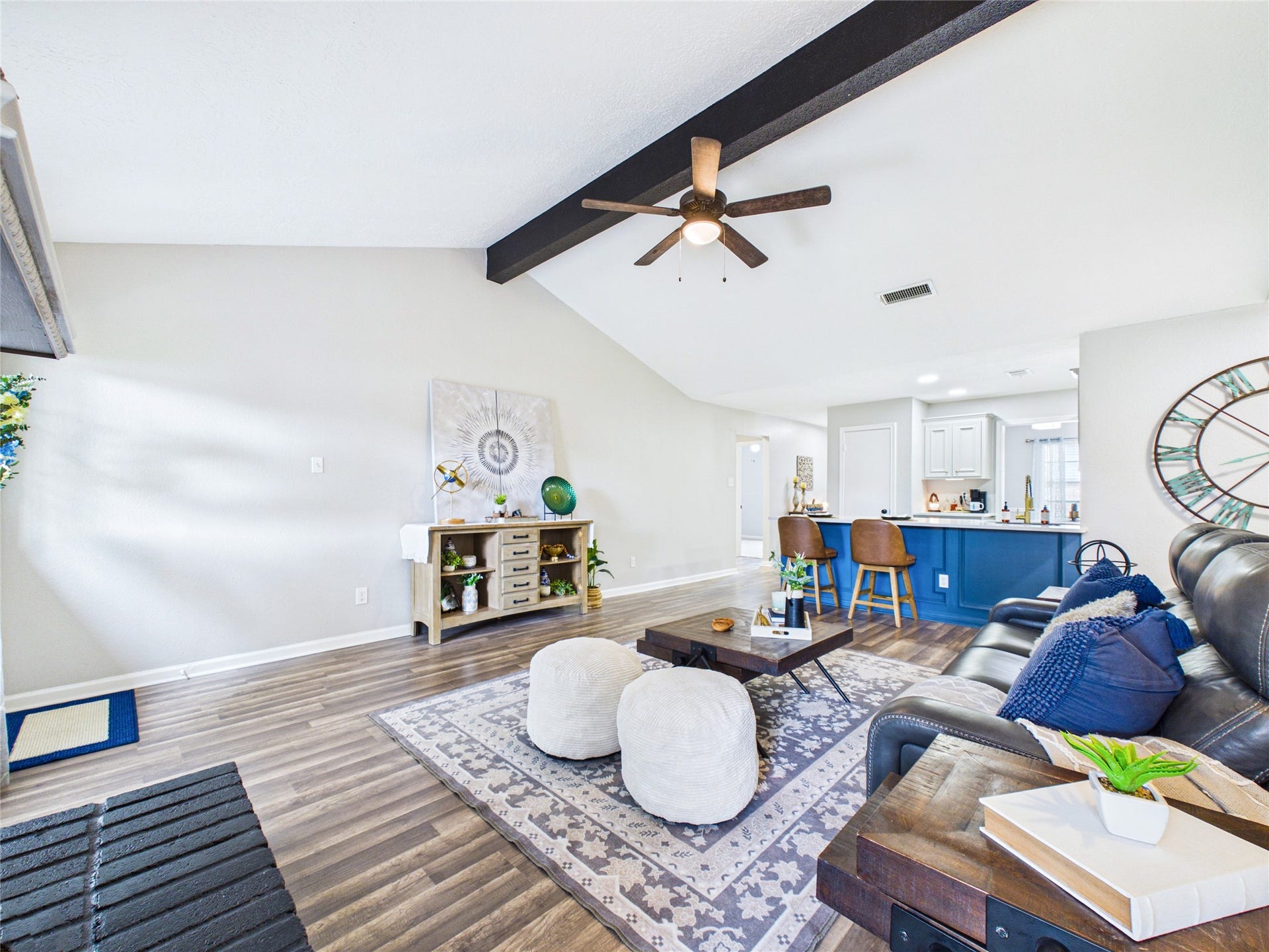 6209 Brookdale Drive, League City, TX 77573 6209 Brookdale Drive, League City, TX 77573