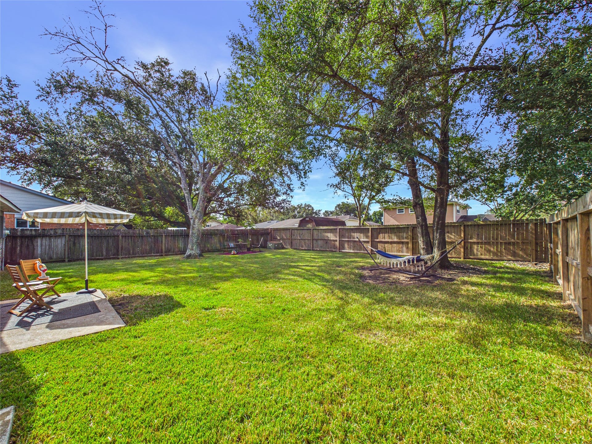 6209 Brookdale Drive, League City, TX 77573 6209 Brookdale Drive, League City, TX 77573