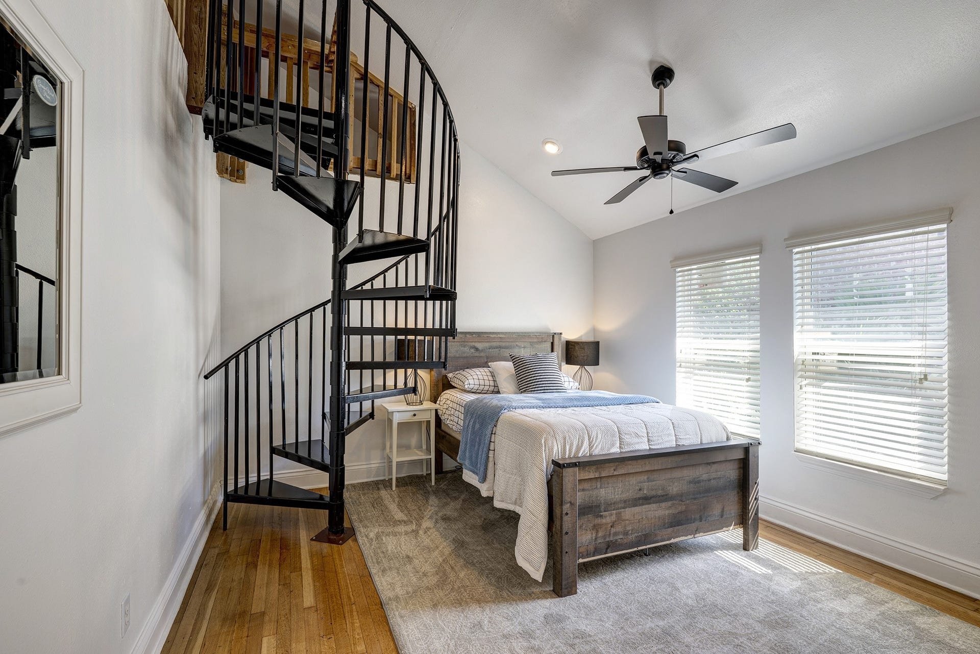 1811 Marshall Street, #B, Houston, TX 77098 1811 Marshall Street, #B, Houston, TX 77098
