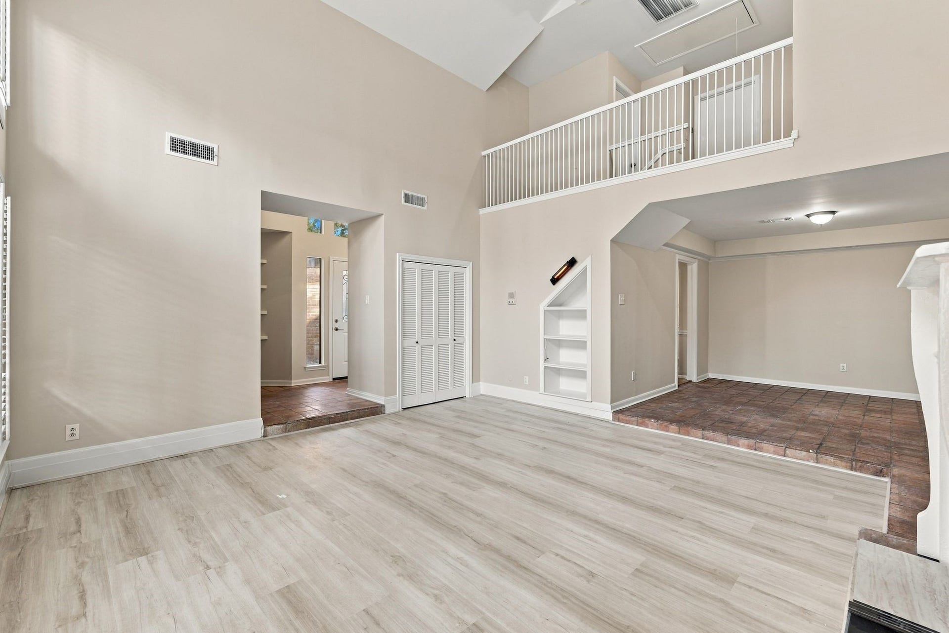166 Old Bridge Lake, Houston, TX 77069