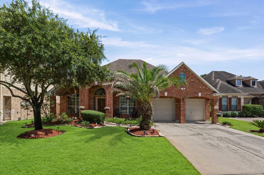 Property photo for 11123 Maidenfair Drive, Tomball, TX