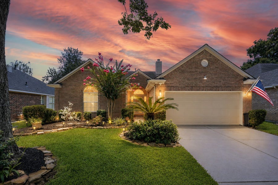 Property photo for 10211 Wildwood Park Lane, Houston, TX