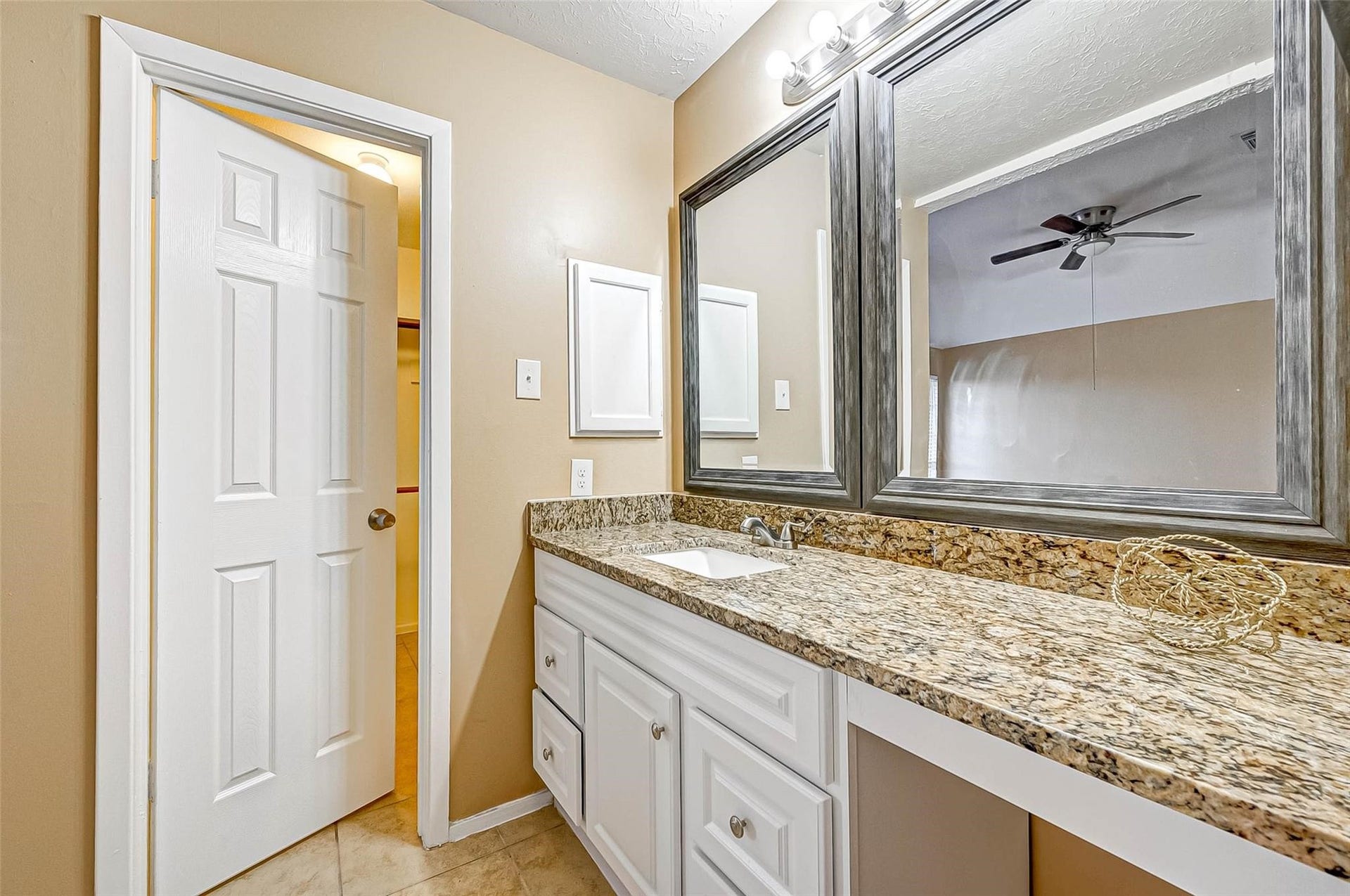 718 Beechbend Drive, Missouri City, TX 77489 718 Beechbend Drive, Missouri City, TX 77489