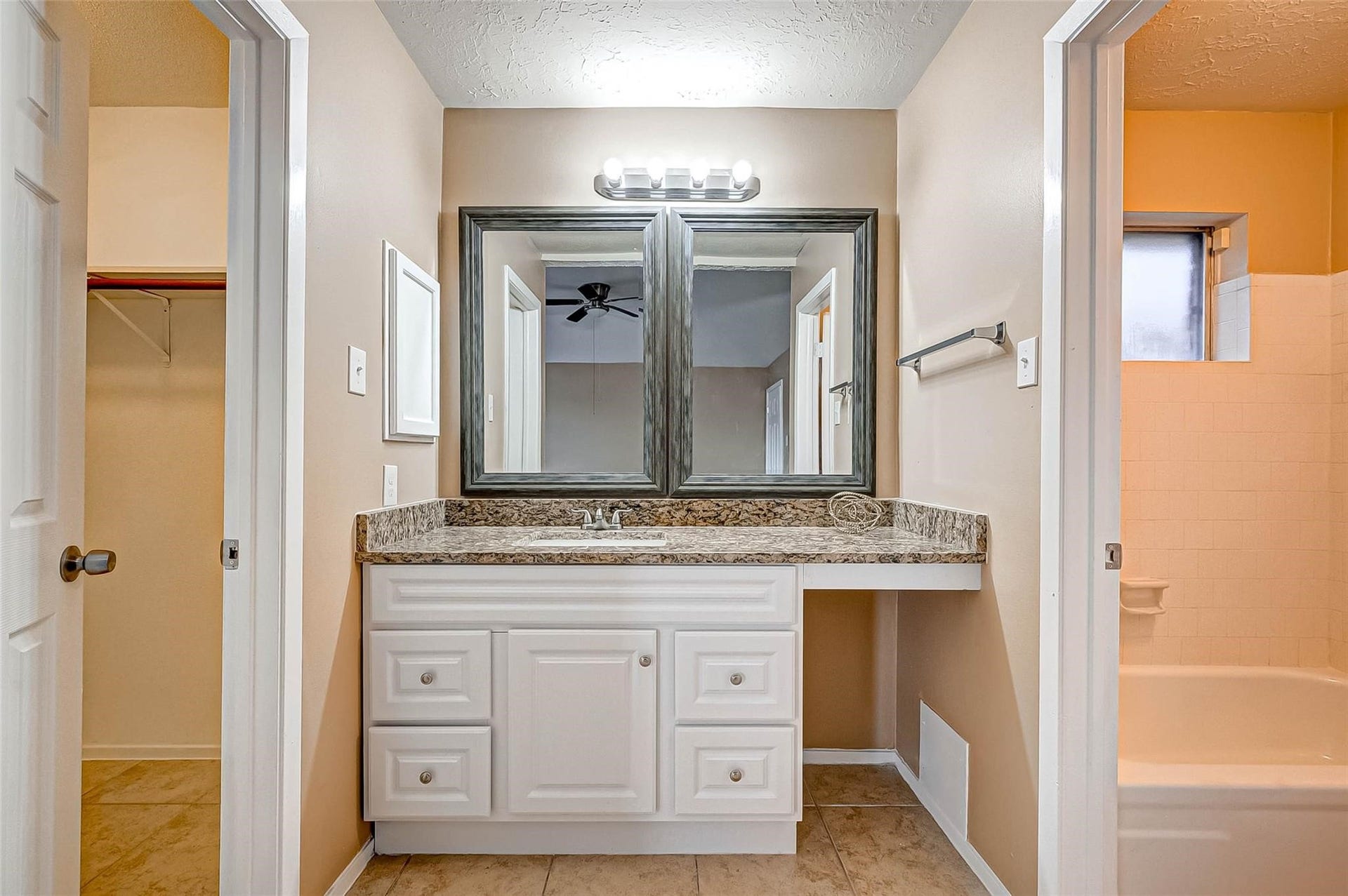 718 Beechbend Drive, Missouri City, TX 77489 718 Beechbend Drive, Missouri City, TX 77489