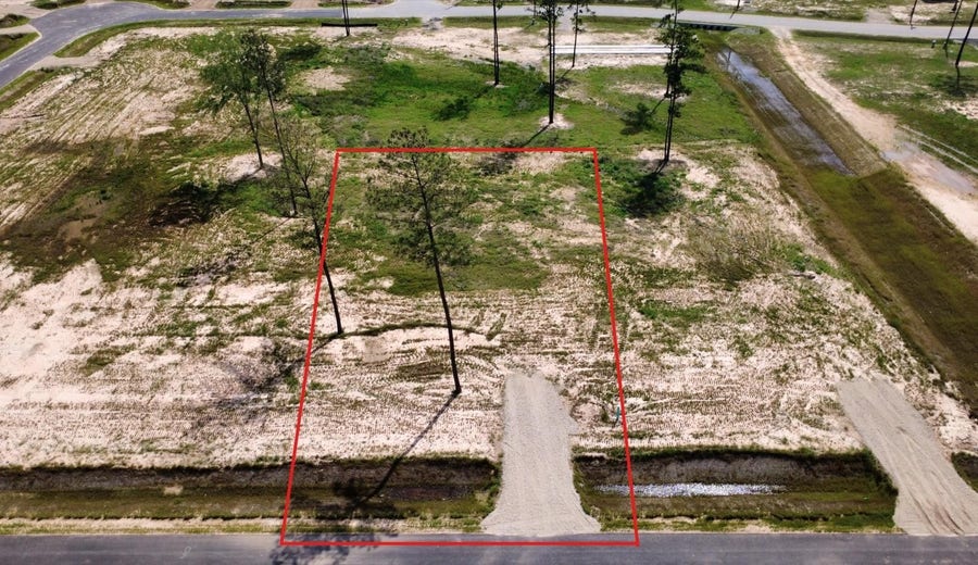 Property photo for 13049 Lewelling Drive, Conroe, TX