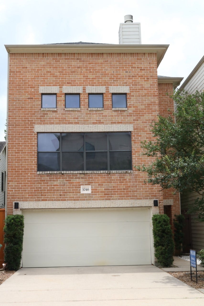 Property photo for 1046 W 25th Street, Houston, TX