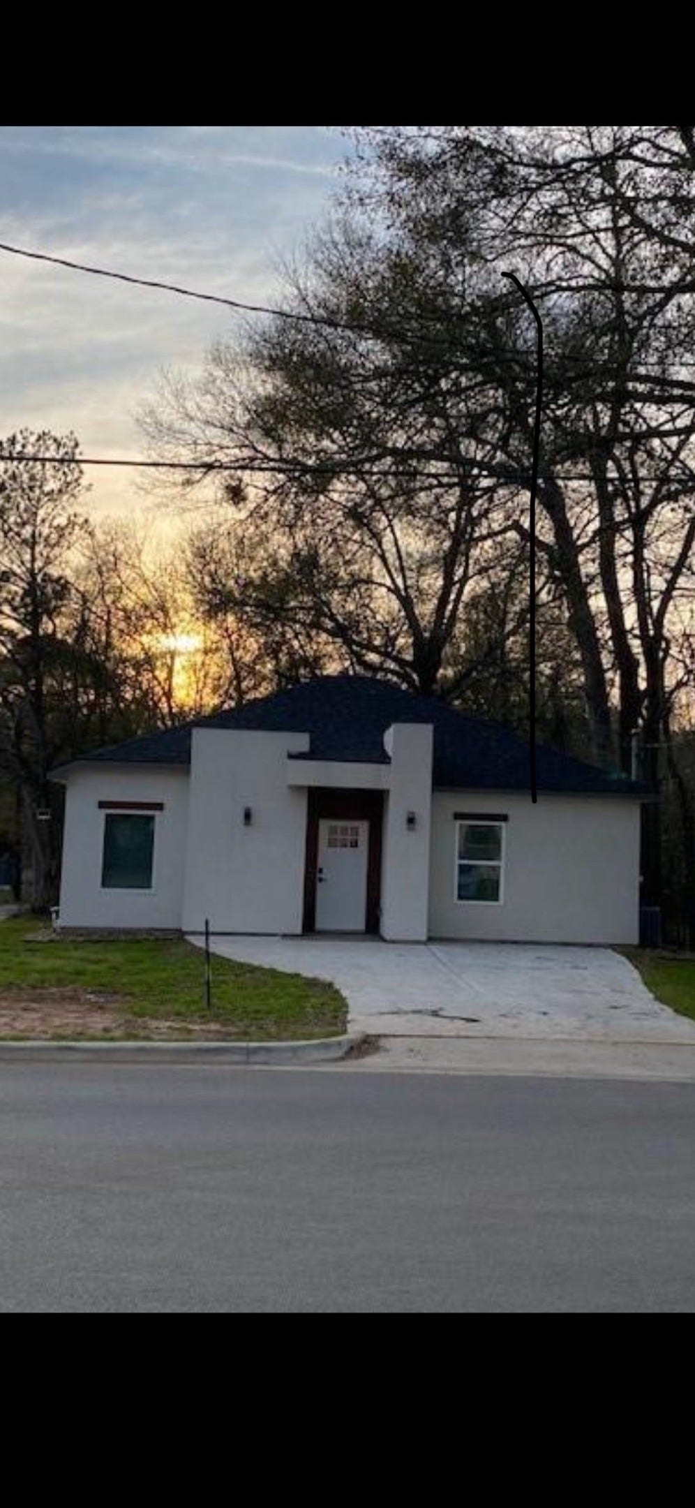924 S 1st Street, Conroe, TX 77301 924 S 1st Street, Conroe, TX 77301