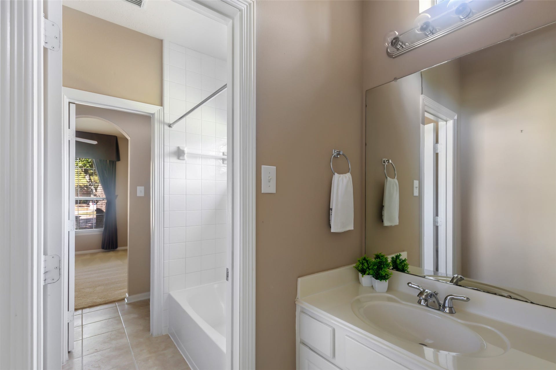 12618 Quartz Lake Drive, Humble, TX 77346 12618 Quartz Lake Drive, Humble, TX 77346