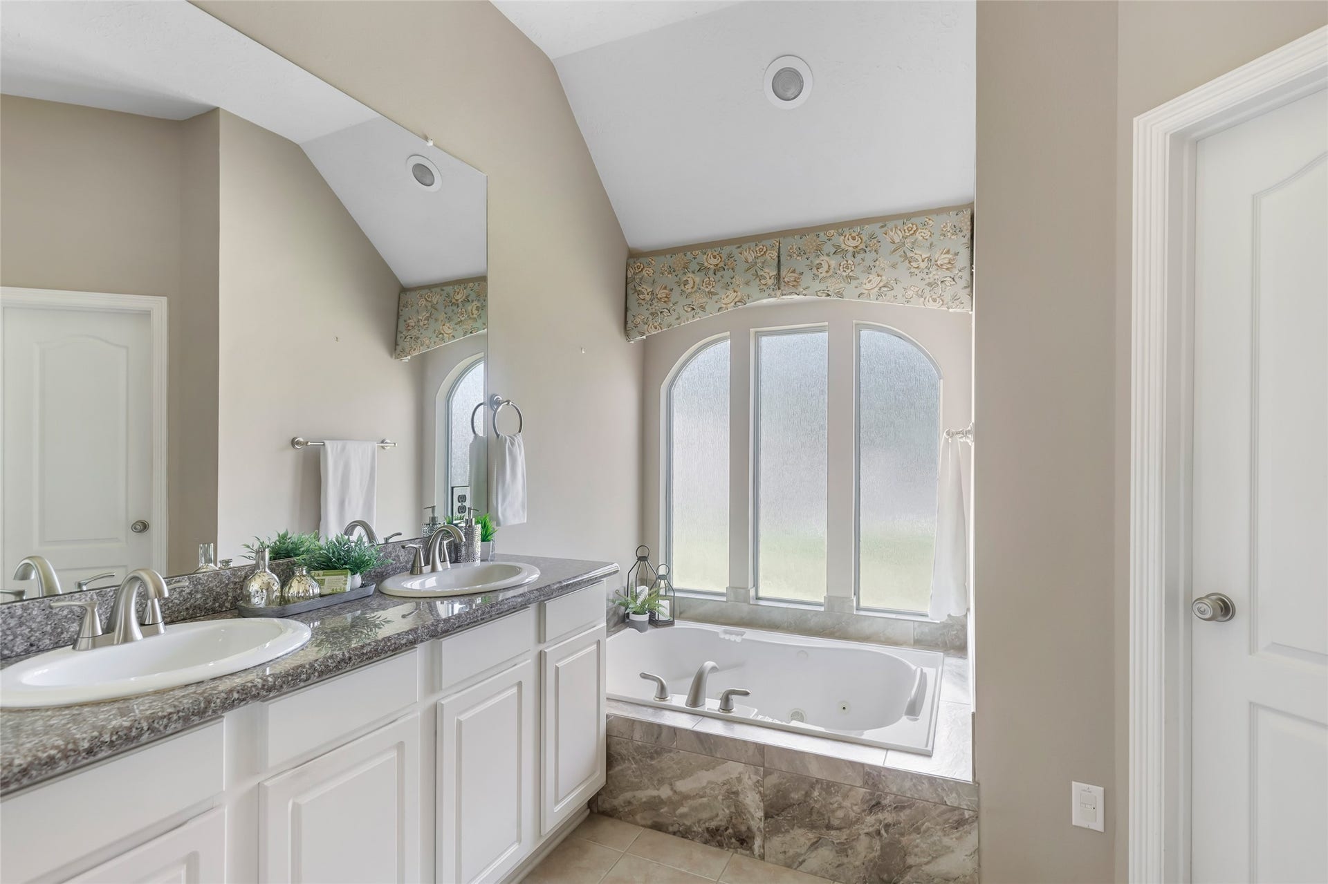 12618 Quartz Lake Drive, Humble, TX 77346 12618 Quartz Lake Drive, Humble, TX 77346