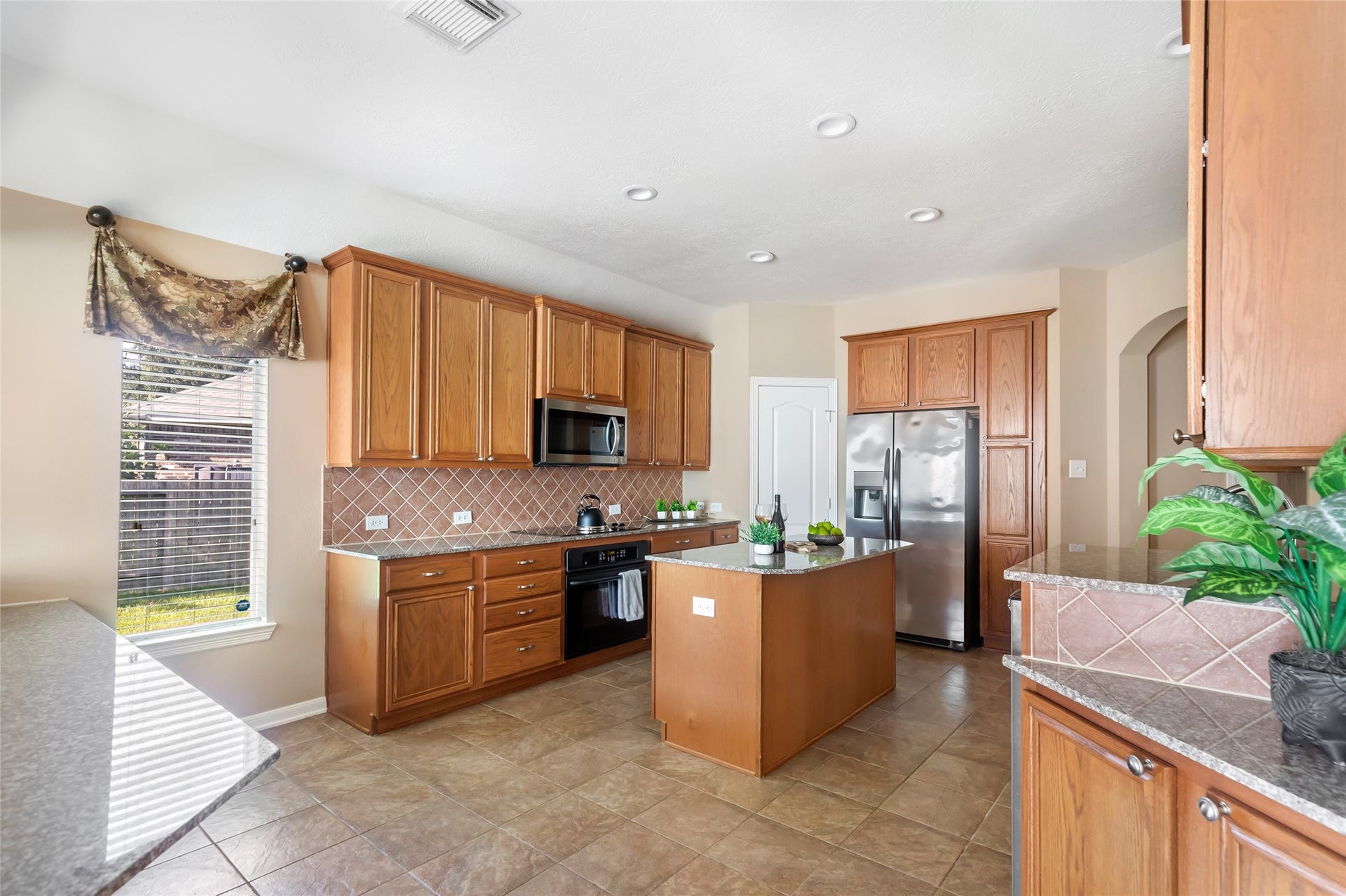 12618 Quartz Lake Drive, Humble, TX 77346 12618 Quartz Lake Drive, Humble, TX 77346