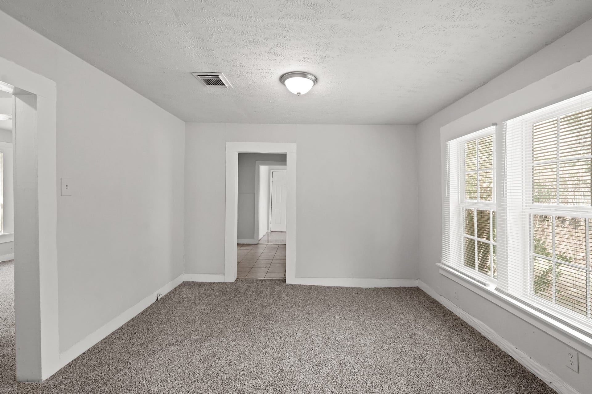1001 Defender Street, Houston, TX 77029 1001 Defender Street, Houston, TX 77029