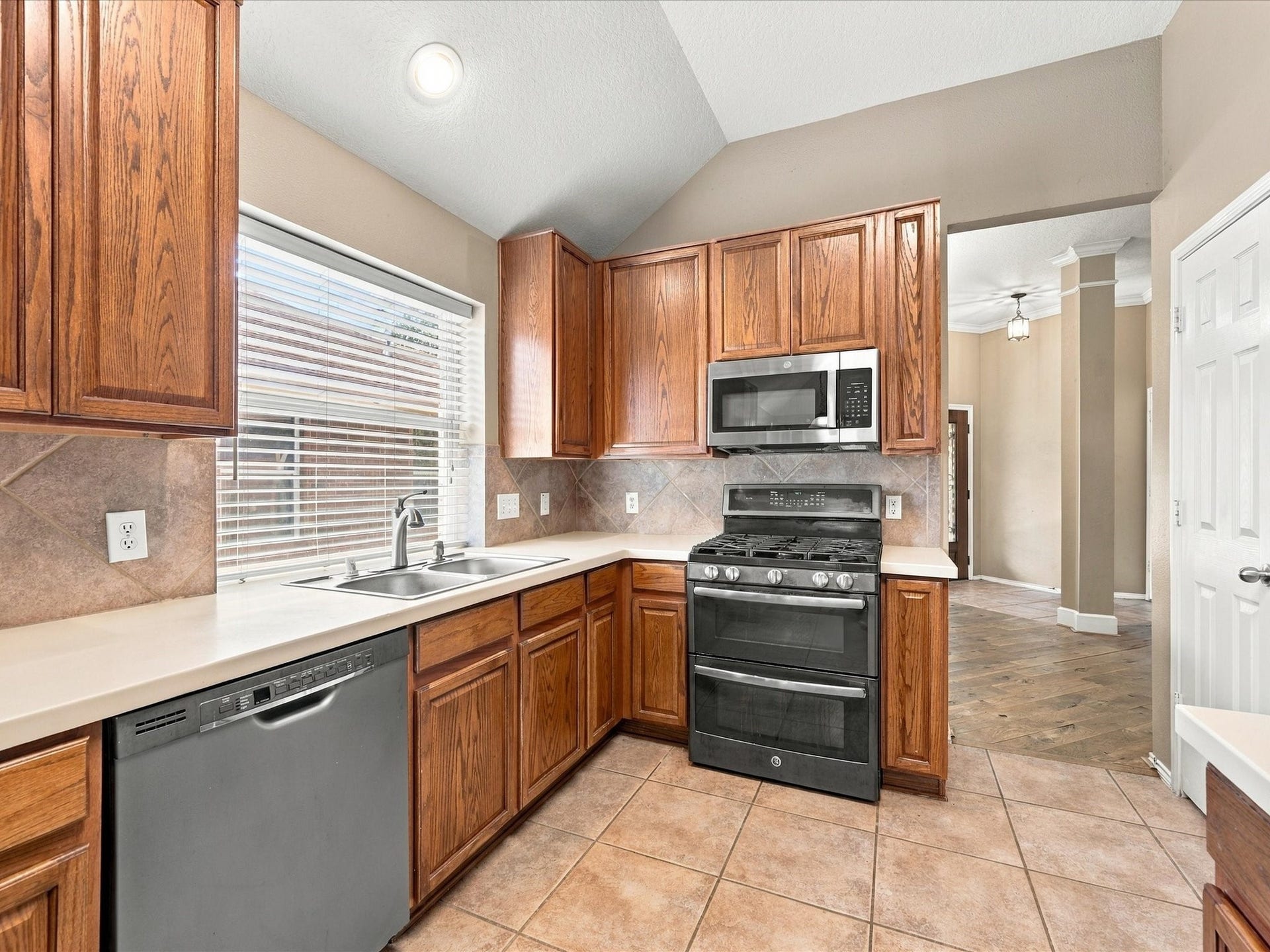 30026 Luna Lakes Drive, Spring, TX 77386 Conveniently located just off the kitchen, the formal dining room makes serving meals and hosting gatherings feel effortless.