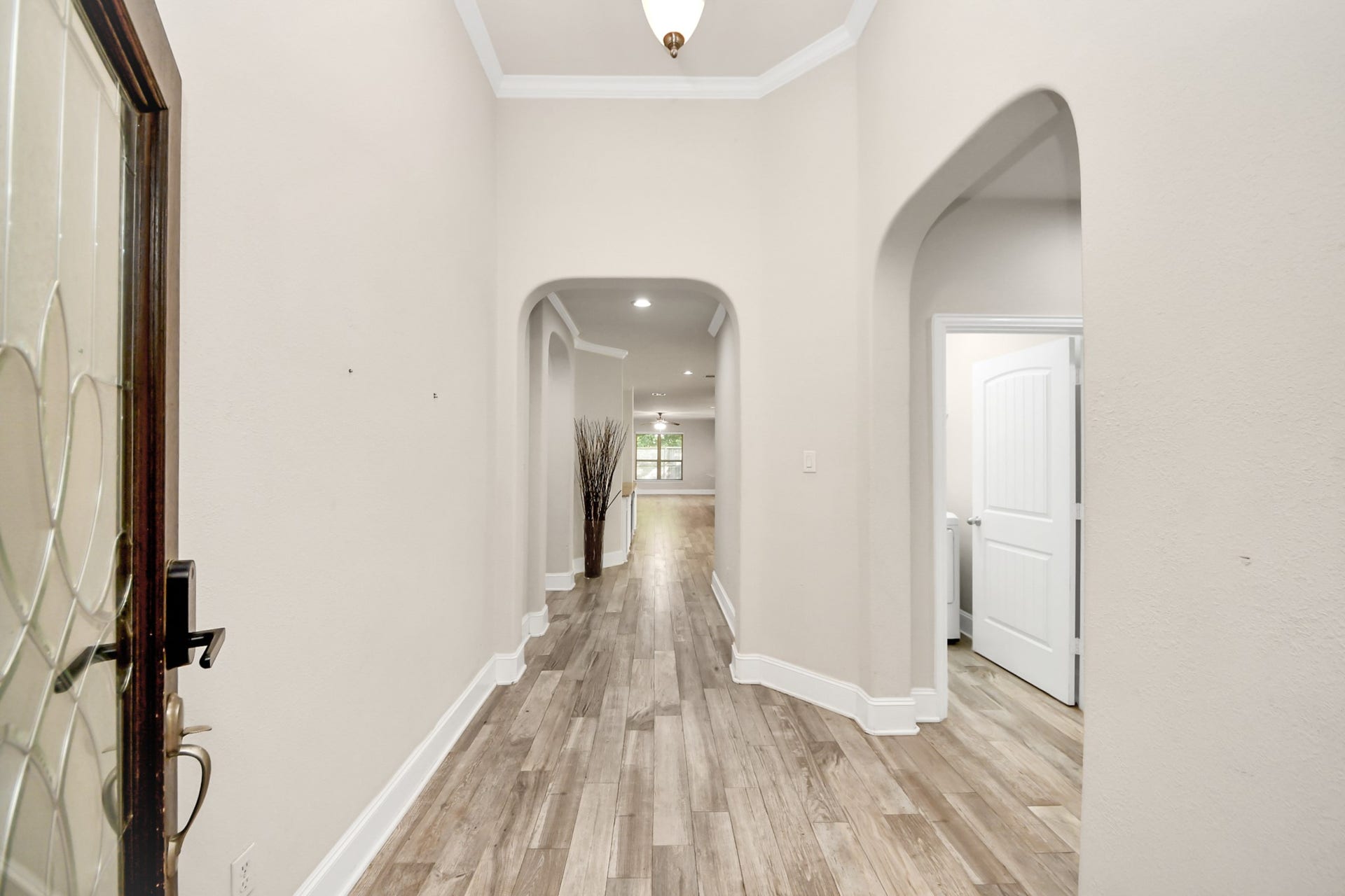 143 W Wading Pond Circle, Tomball, TX 77375