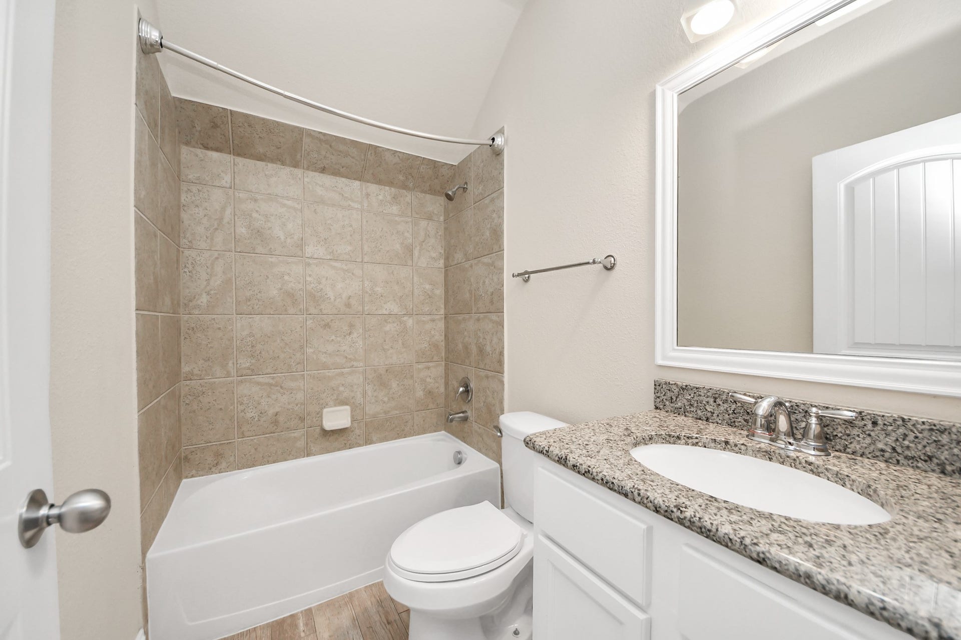 143 W Wading Pond Circle, Tomball, TX 77375
