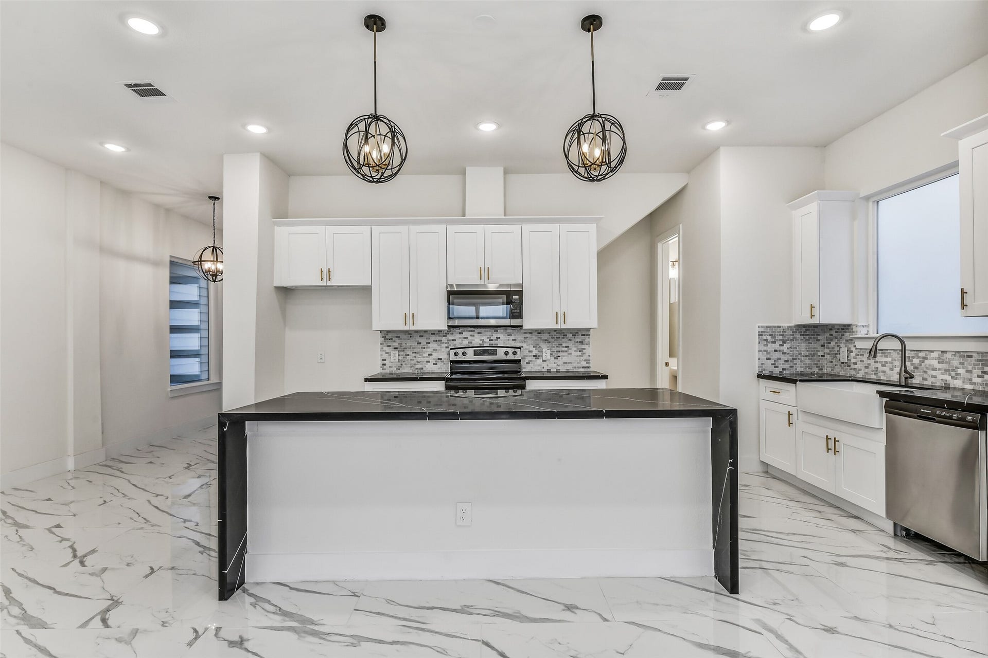 5908 St Augustine Street, #D, Houston, TX 77021 5908 St Augustine Street, #D, Houston, TX 77021