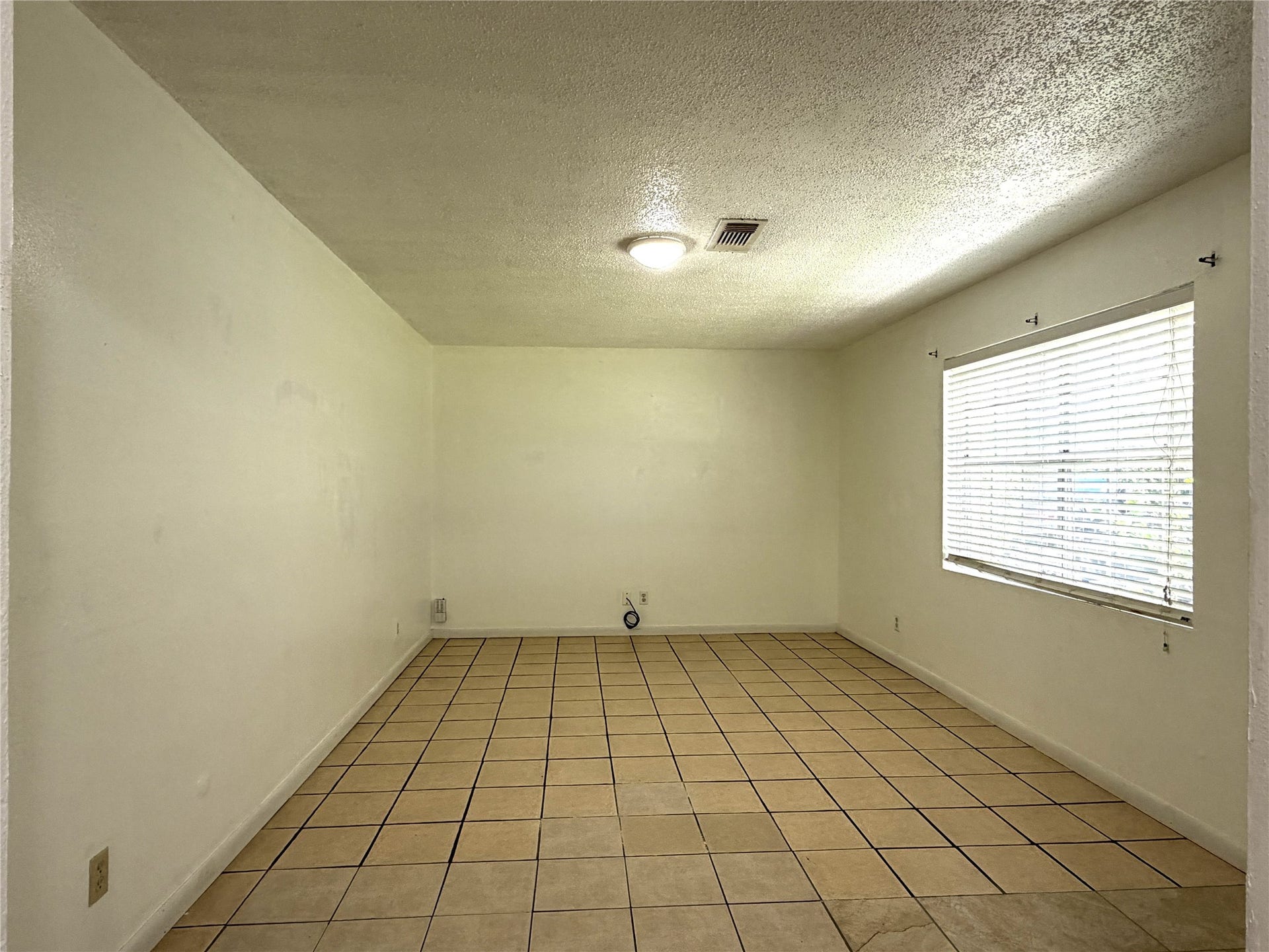 8842 Barton Street, Houston, TX 77075