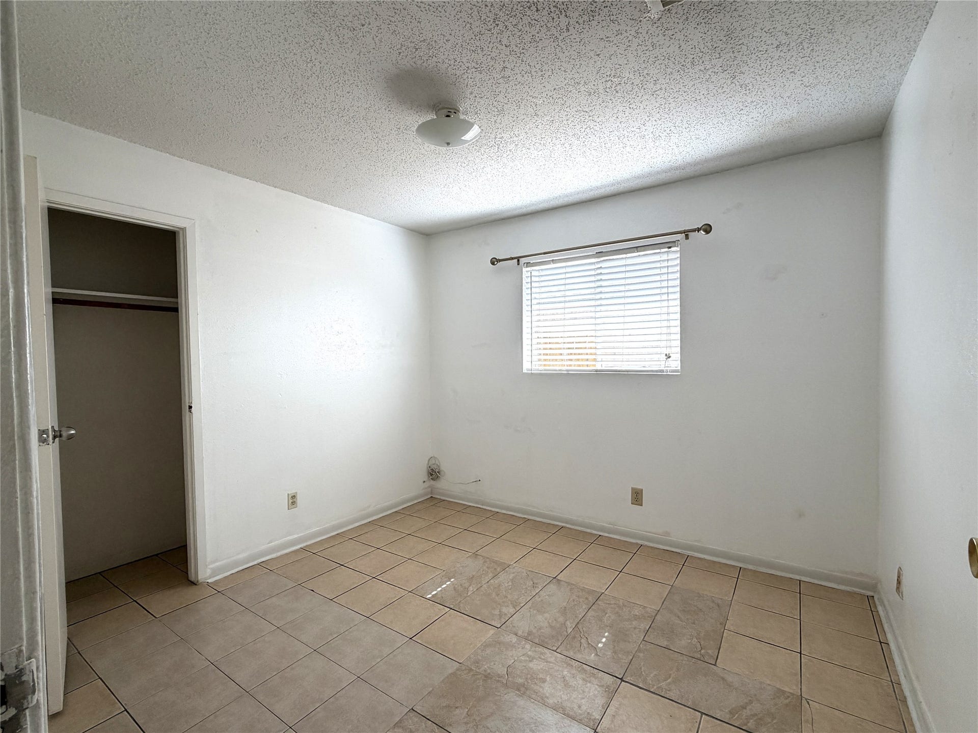 8842 Barton Street, Houston, TX 77075