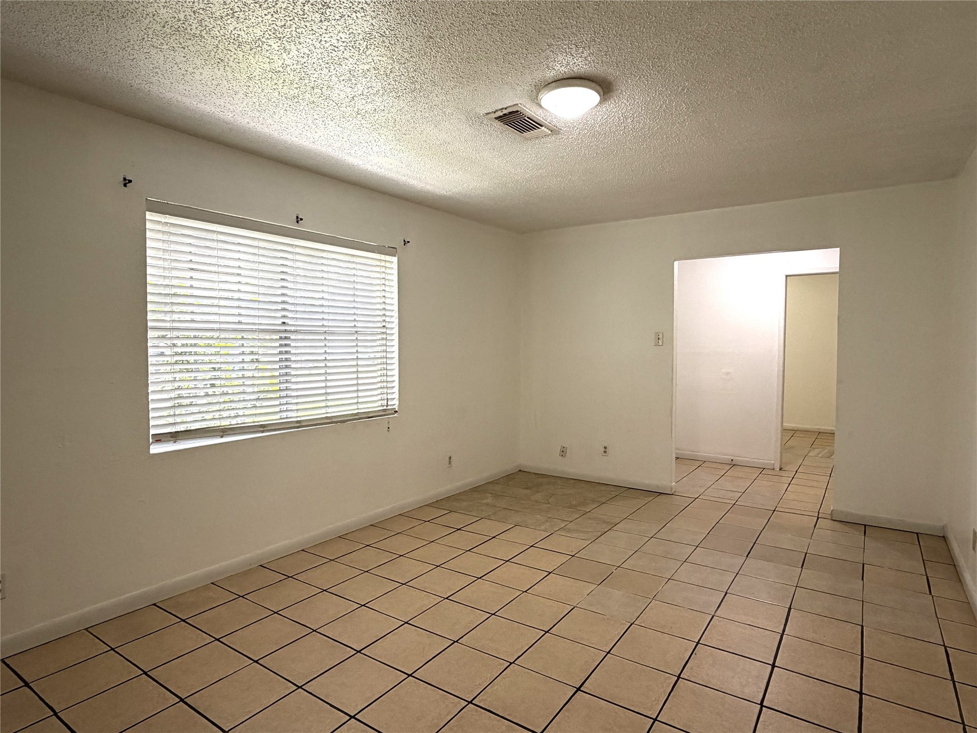 8842 Barton Street, Houston, TX 77075