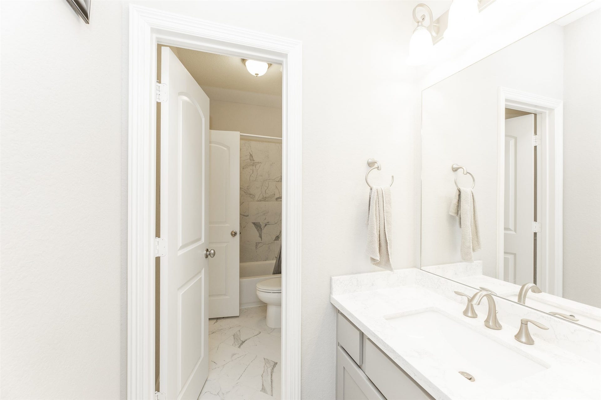 4918 Avalon Plantation Drive, Missouri City, TX 77459 4918 Avalon Plantation Drive, Missouri City, TX 77459