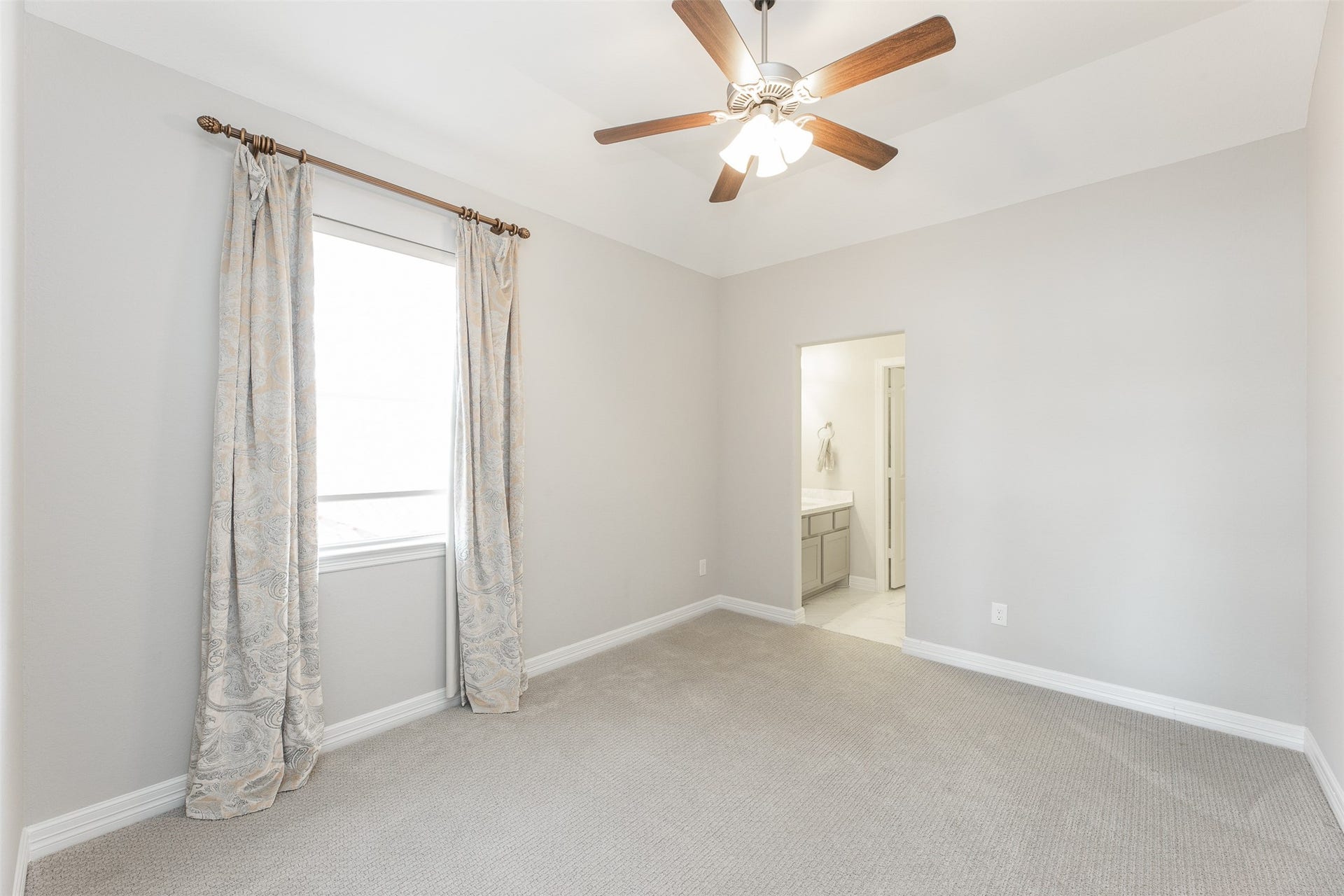 4918 Avalon Plantation Drive, Missouri City, TX 77459 4918 Avalon Plantation Drive, Missouri City, TX 77459