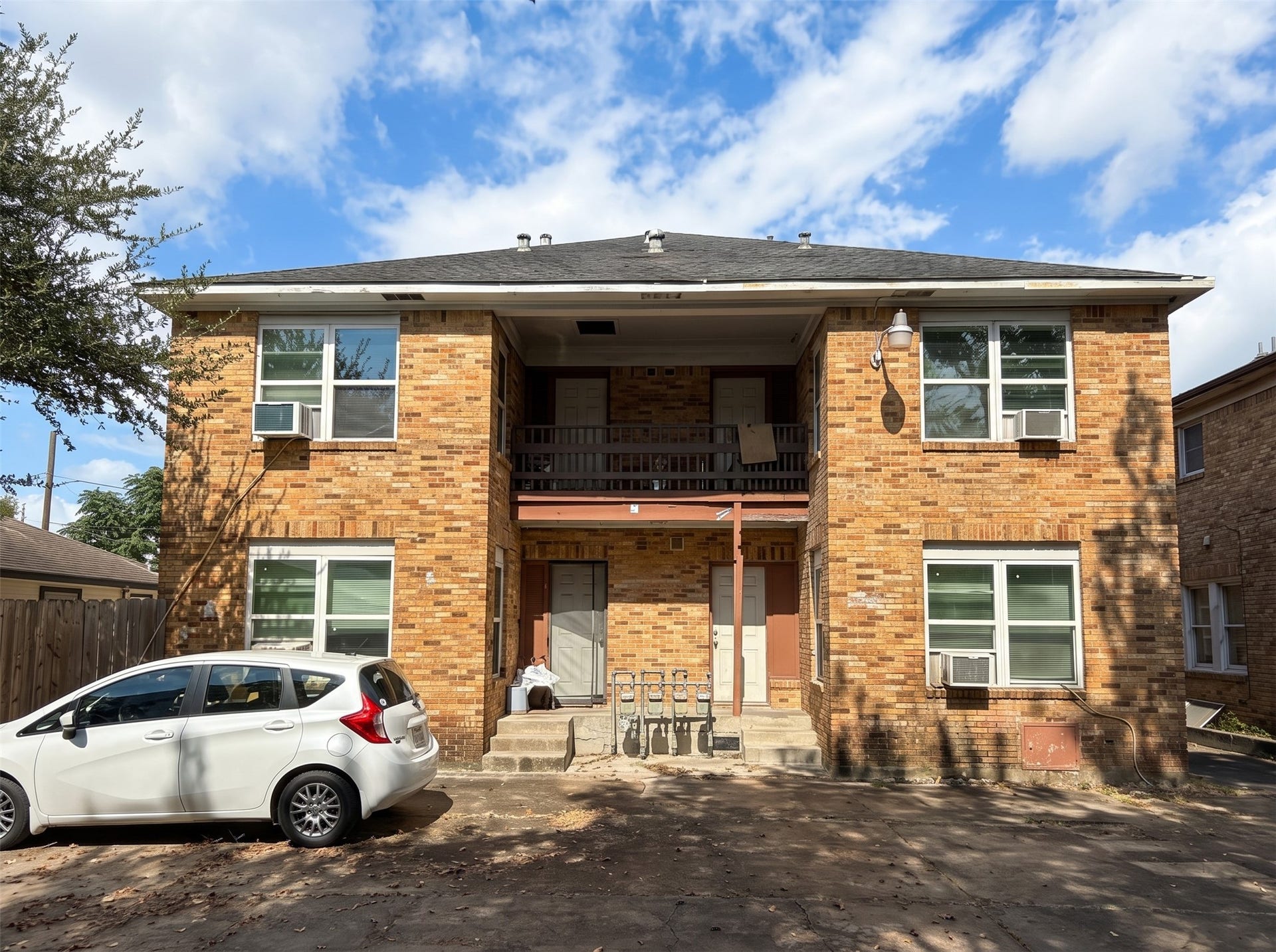 5028 Stimson Street, Houston, TX 77023 5028 Stimson Street, Houston, TX 77023