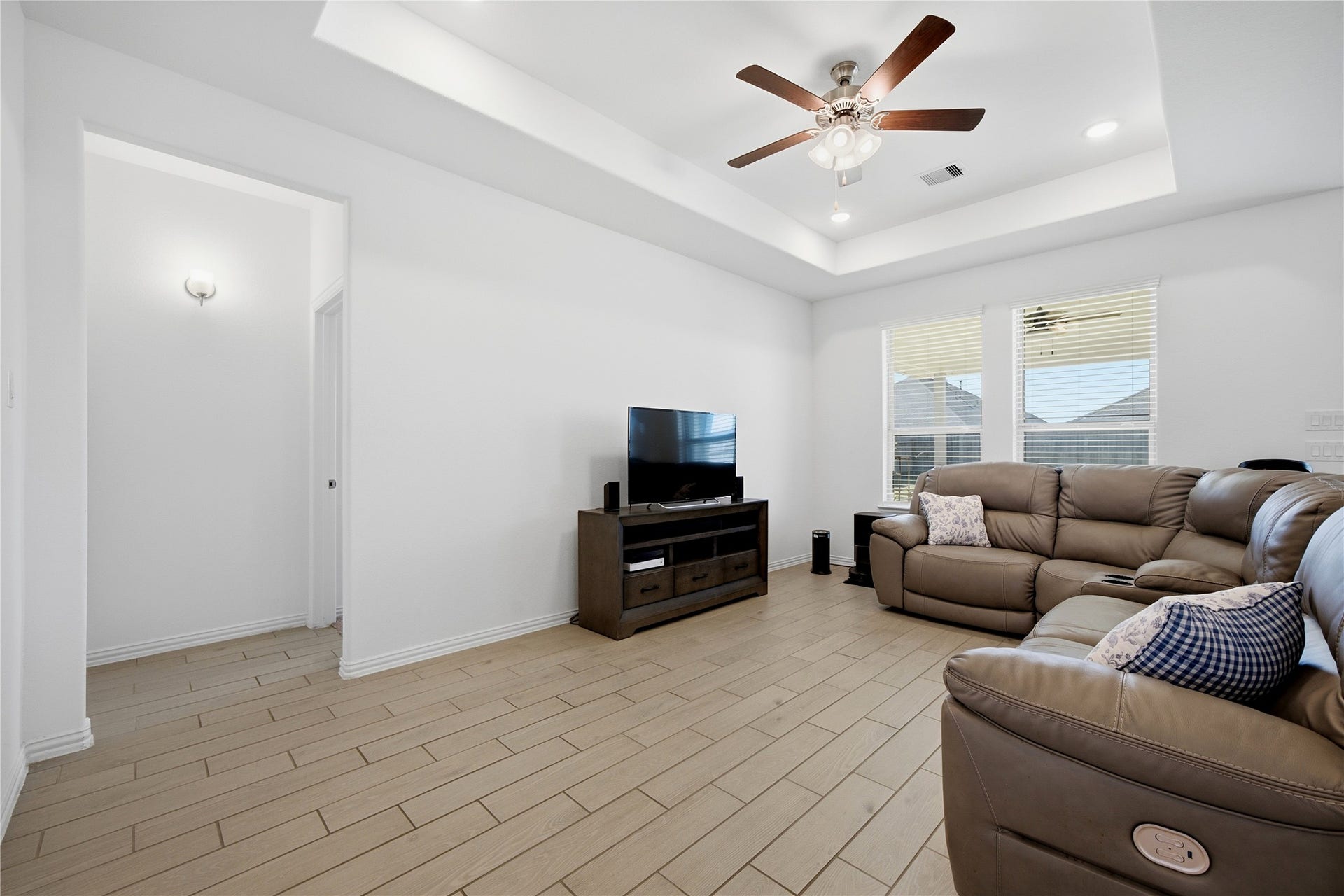 7910 Royal Palm Drive, Fulshear, TX 77441 7910 Royal Palm Drive, Fulshear, TX 77441