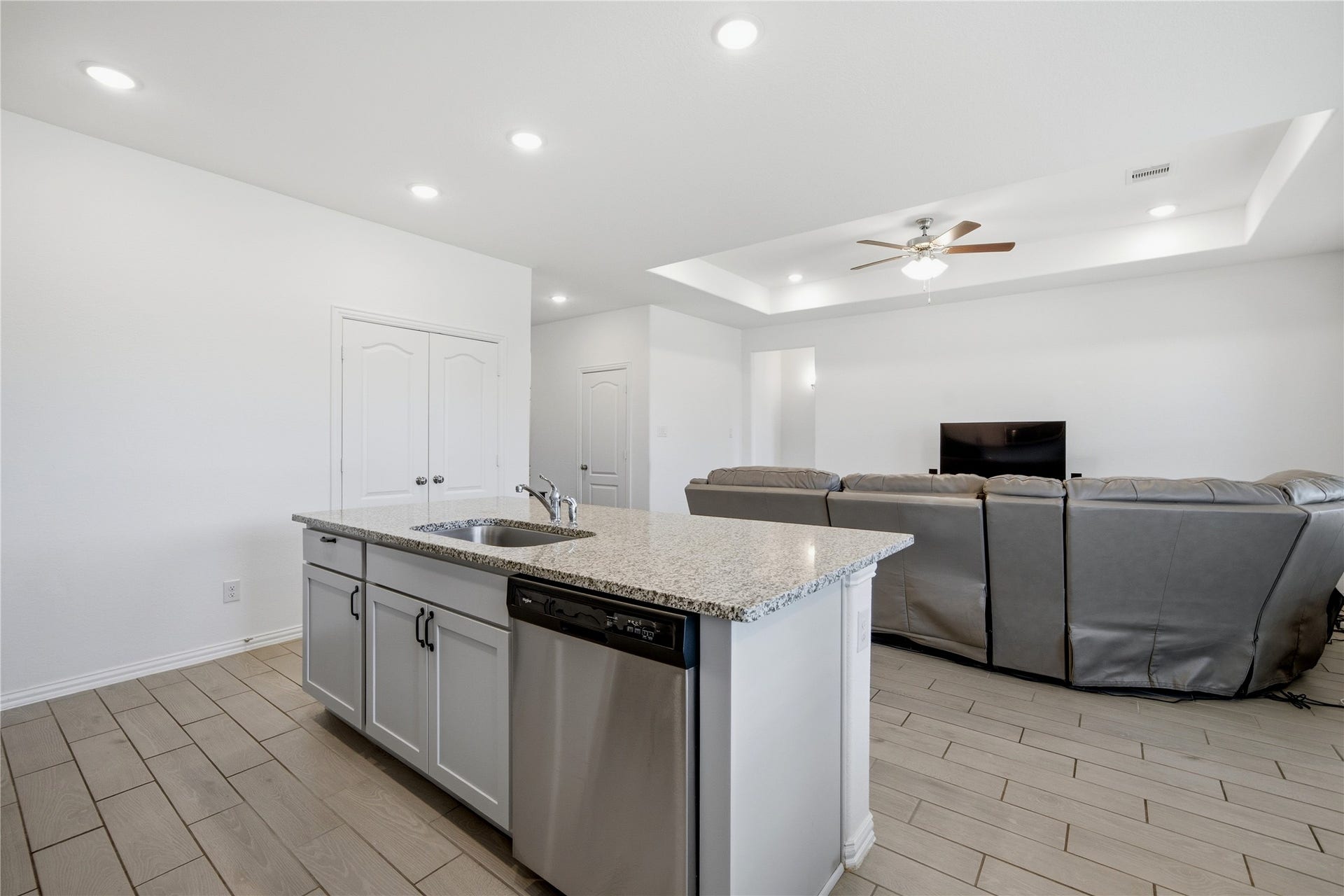 7910 Royal Palm Drive, Fulshear, TX 77441 7910 Royal Palm Drive, Fulshear, TX 77441