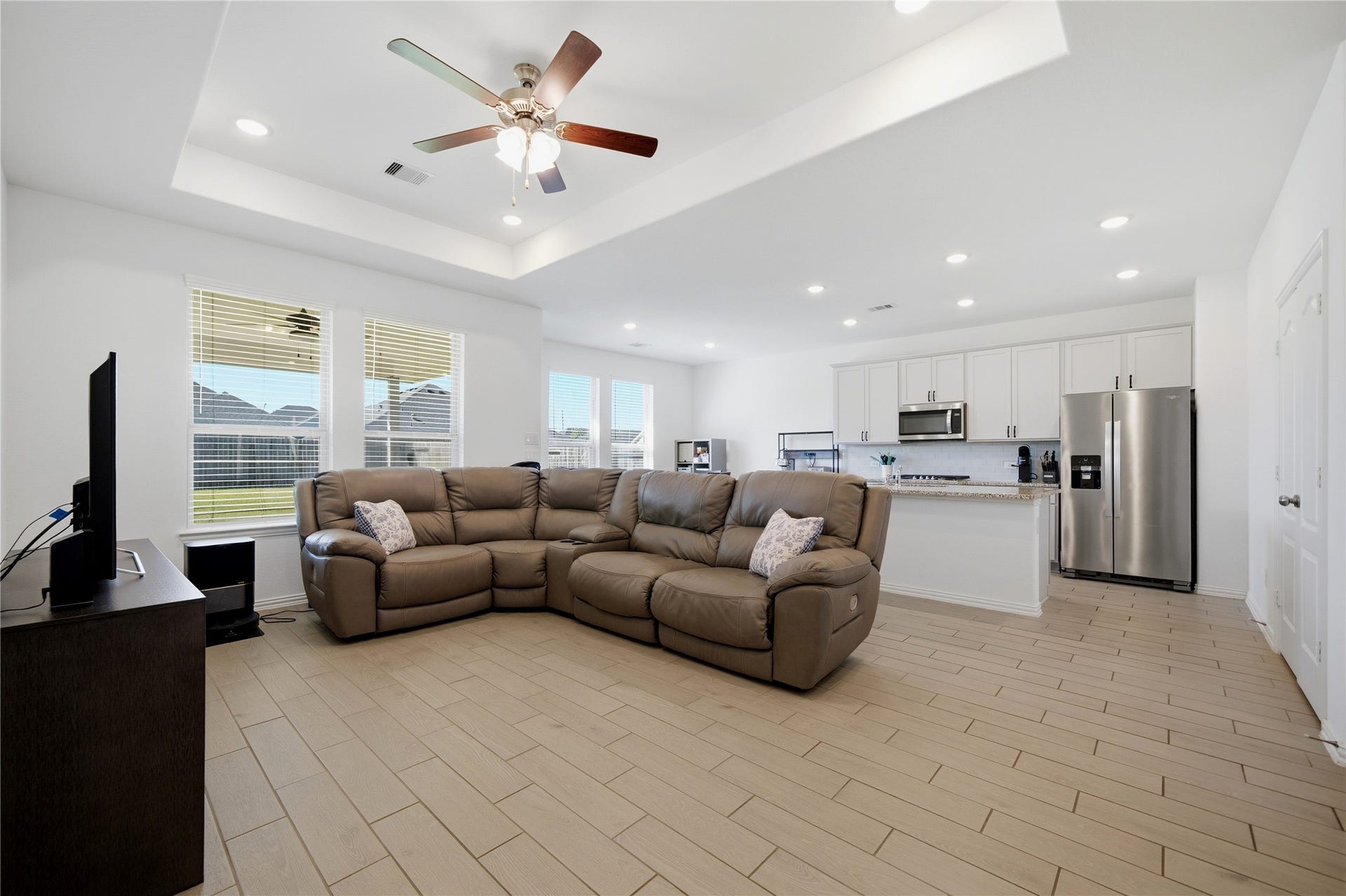 7910 Royal Palm Drive, Fulshear, TX 77441 7910 Royal Palm Drive, Fulshear, TX 77441