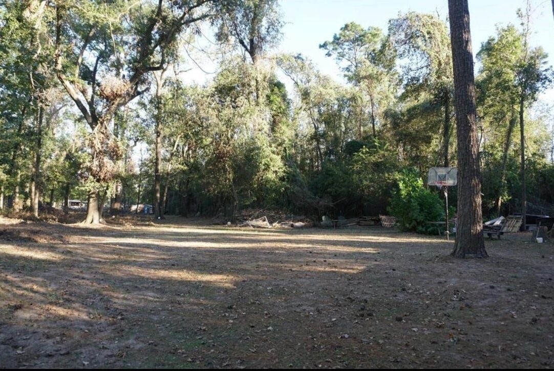 424 S Avenue D, Humble, TX 77338 424 S Avenue D, Humble, TX 77338